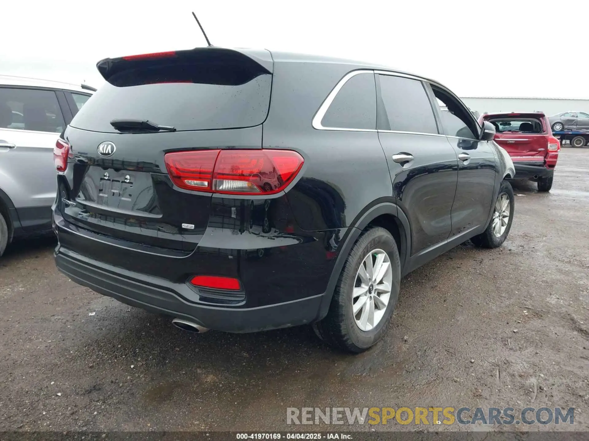 4 Фотография поврежденного автомобиля 5XYPG4A33KG575006 KIA SORENTO 2019