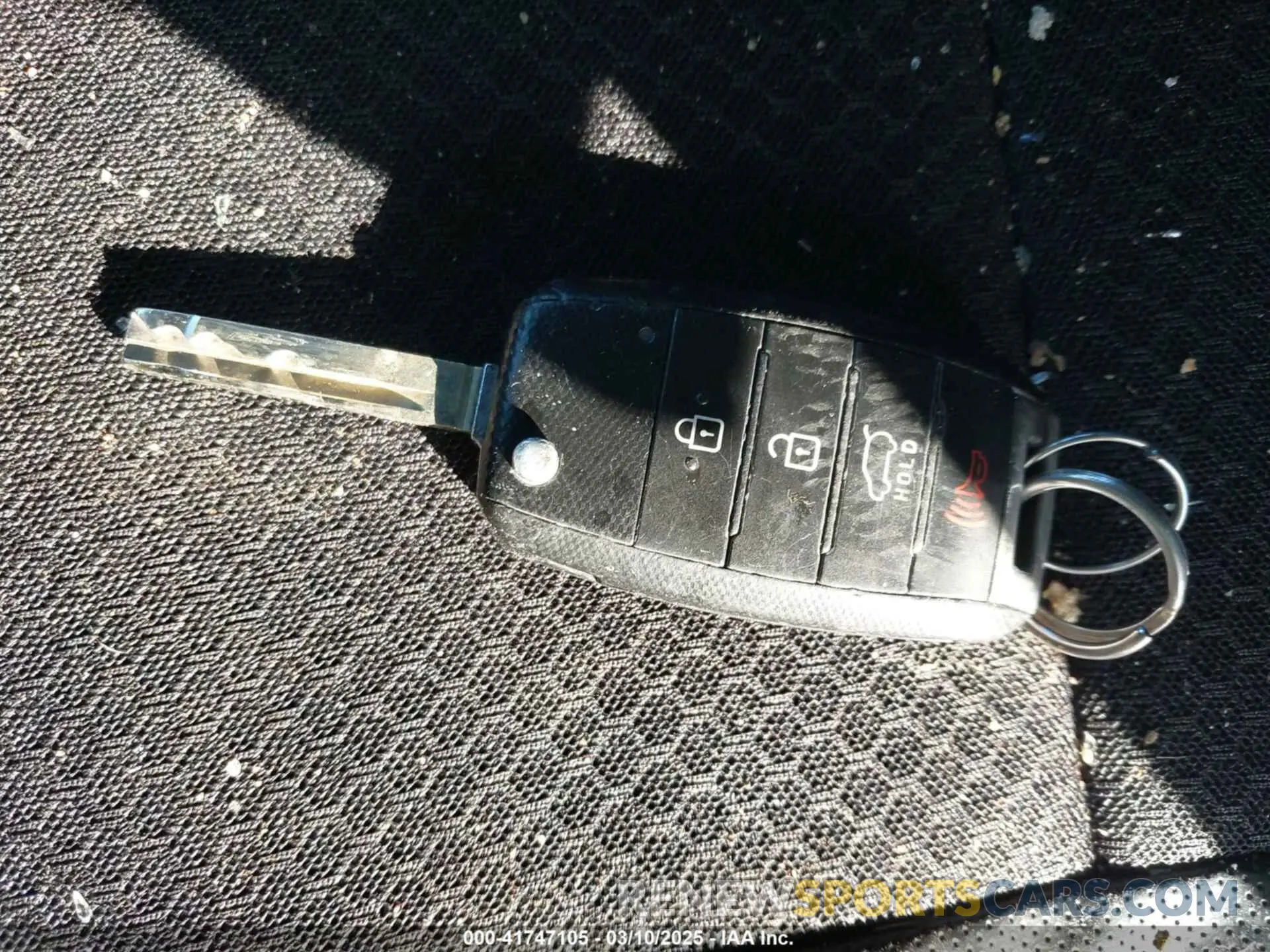 11 Photograph of a damaged car 5XYPG4A34KG509144 KIA SORENTO 2019