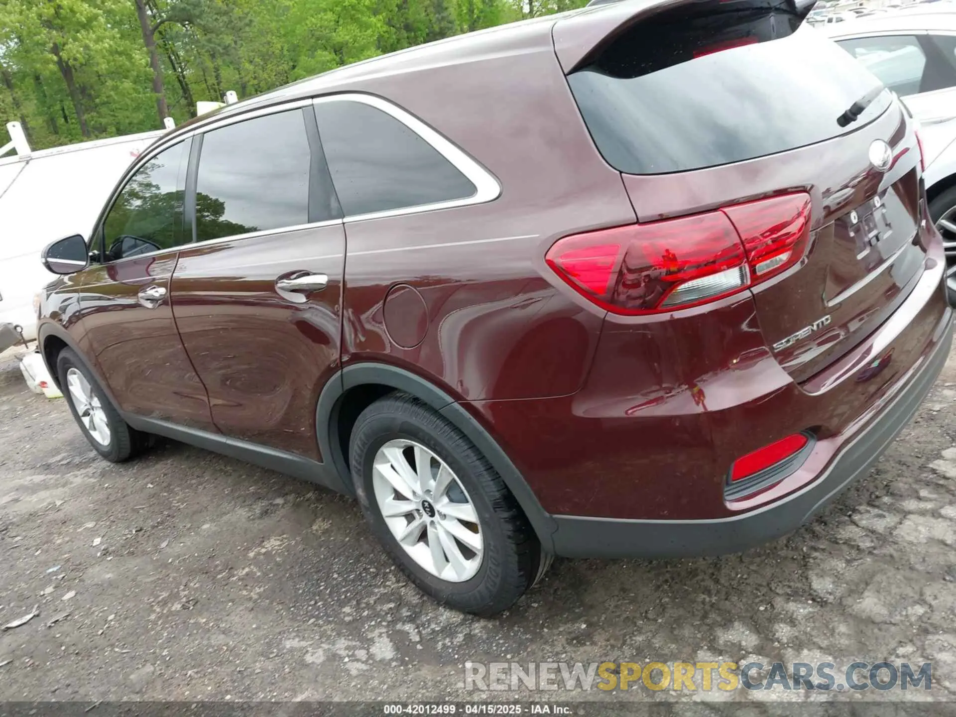 3 Фотография поврежденного автомобиля 5XYPG4A34KG510570 KIA SORENTO 2019