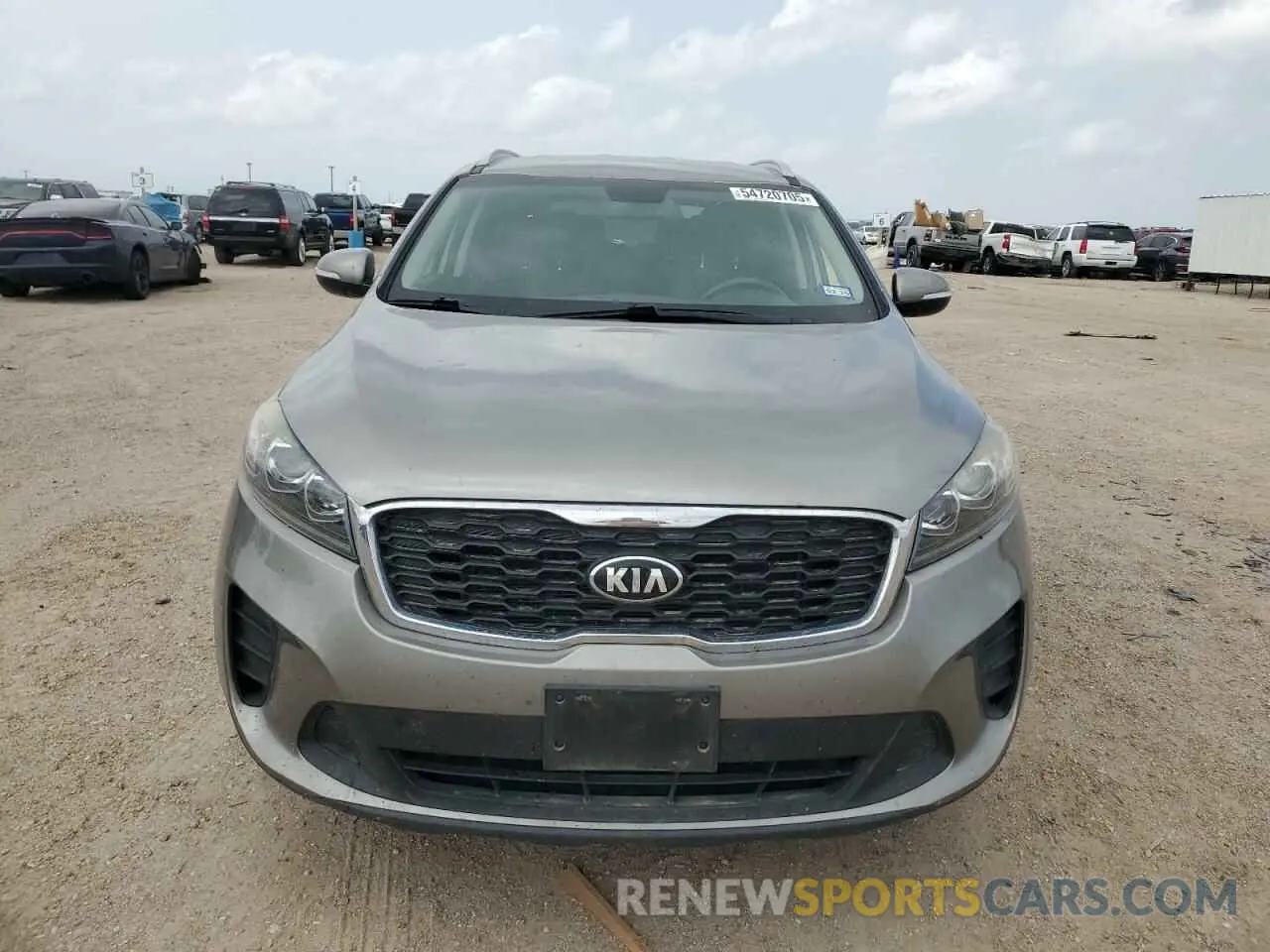 5 Photograph of a damaged car 5XYPG4A34KG534917 KIA SORENTO 2019