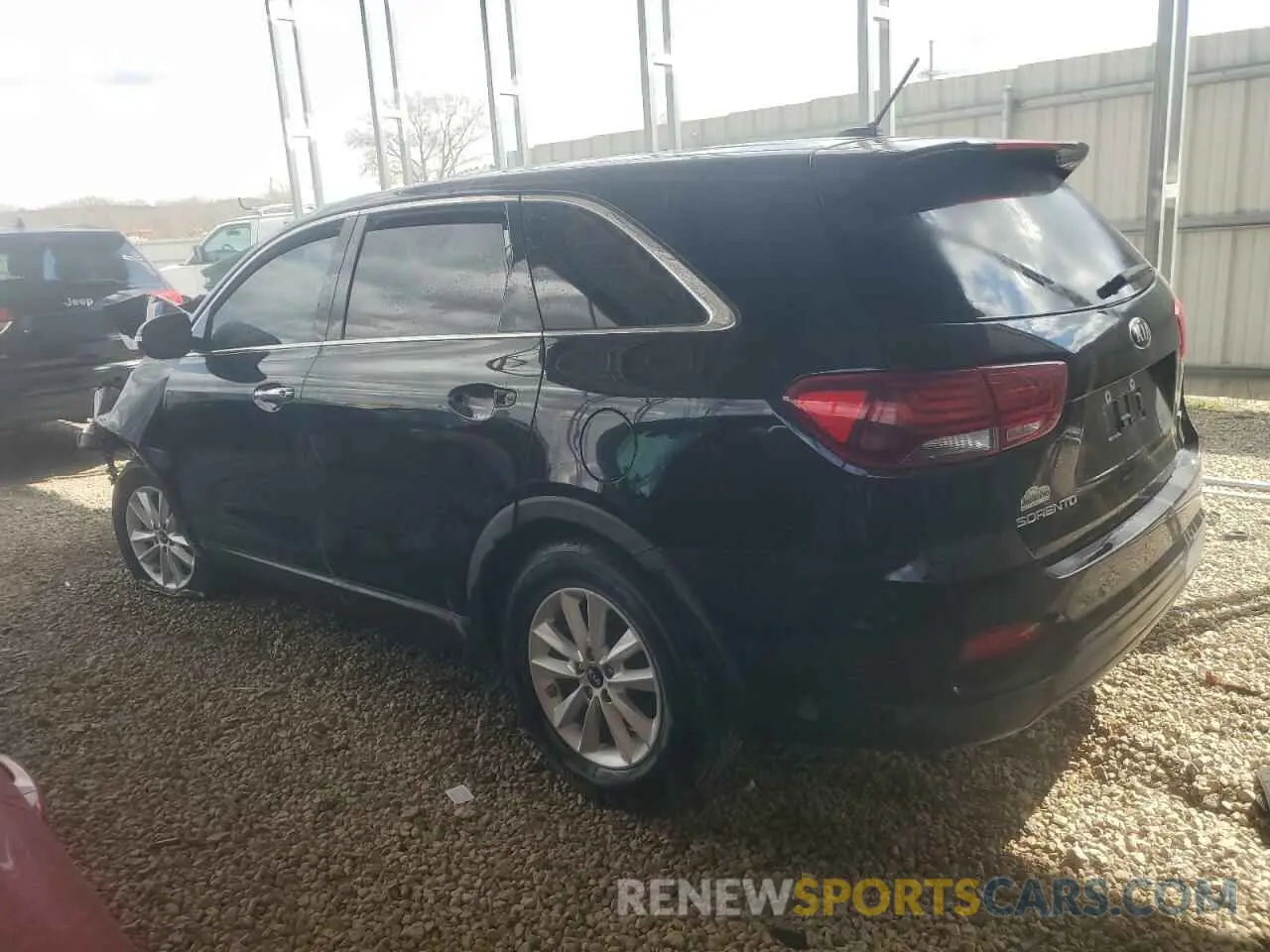 2 Photograph of a damaged car 5XYPG4A35KG533470 KIA SORENTO 2019