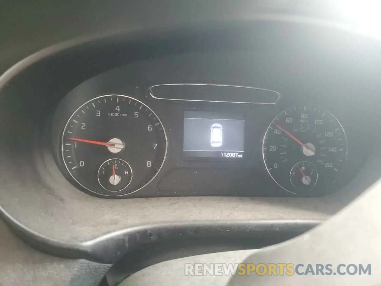 9 Photograph of a damaged car 5XYPG4A35KG533470 KIA SORENTO 2019