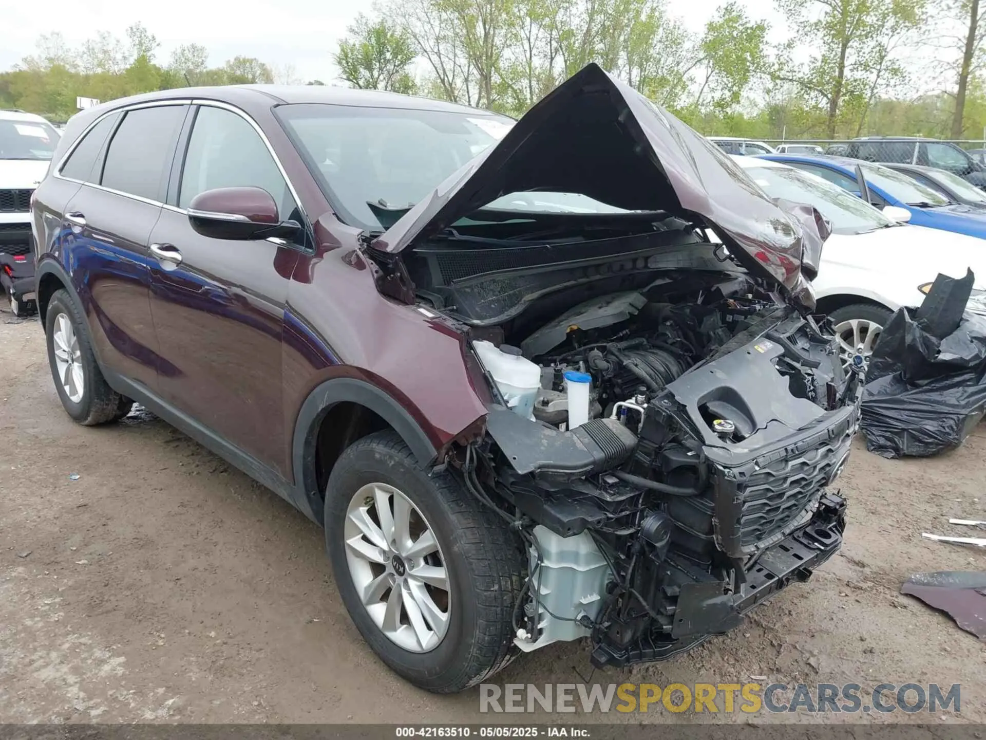1 Photograph of a damaged car 5XYPG4A35KG576447 KIA SORENTO 2019