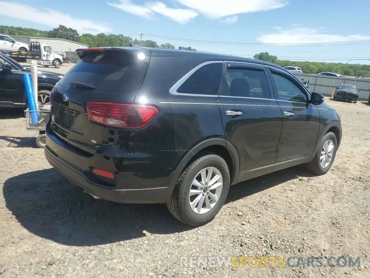 3 Фотография поврежденного автомобиля 5XYPG4A36KG588770 KIA SORENTO 2019