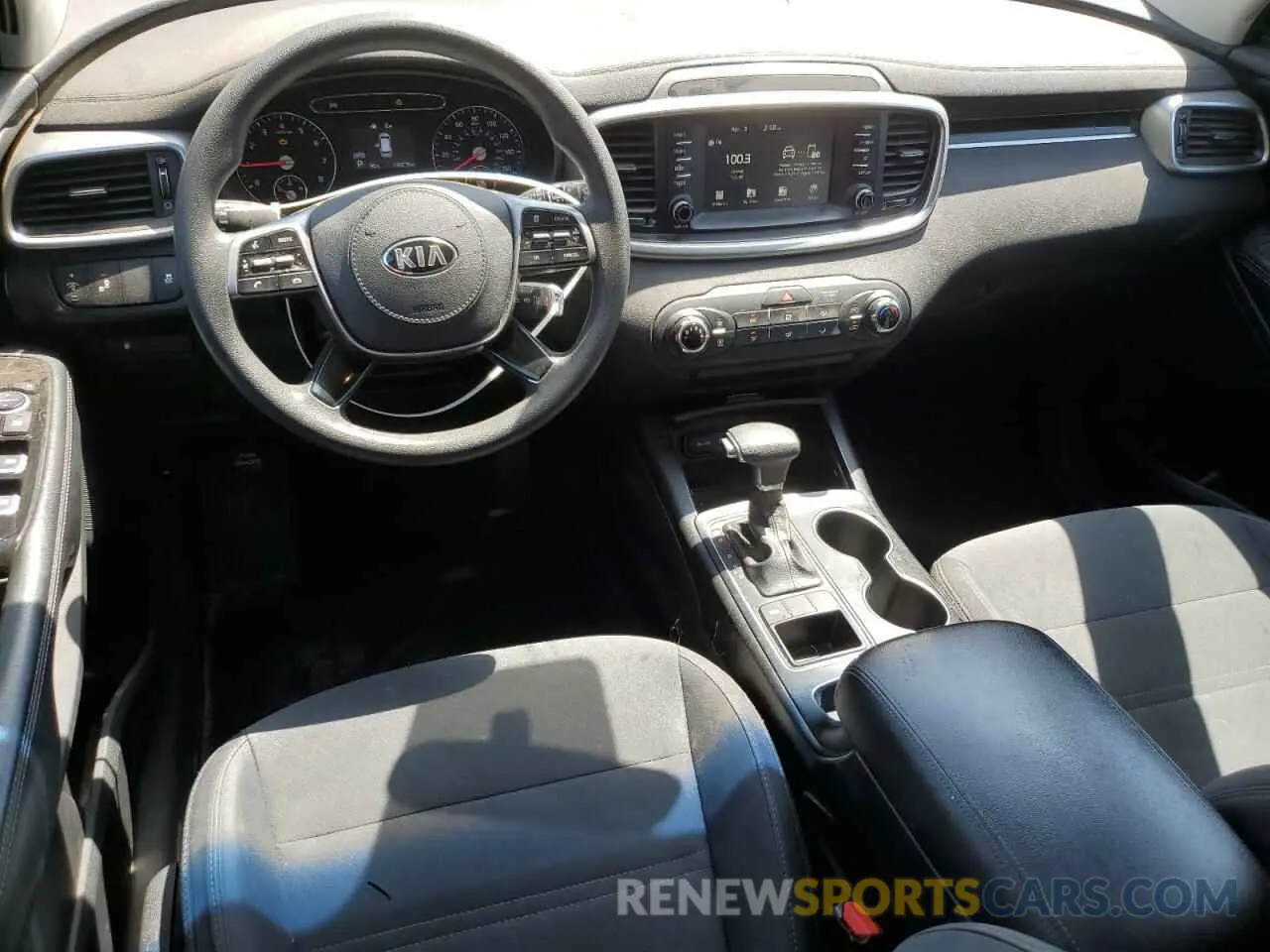 8 Фотография поврежденного автомобиля 5XYPG4A37KG508702 KIA SORENTO 2019