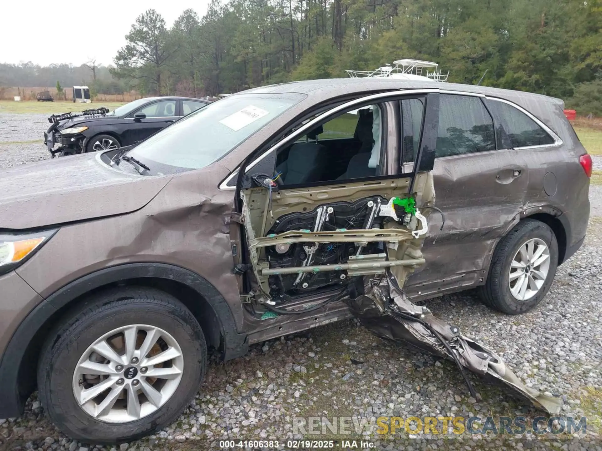 6 Фотография поврежденного автомобиля 5XYPG4A38KG508708 KIA SORENTO 2019