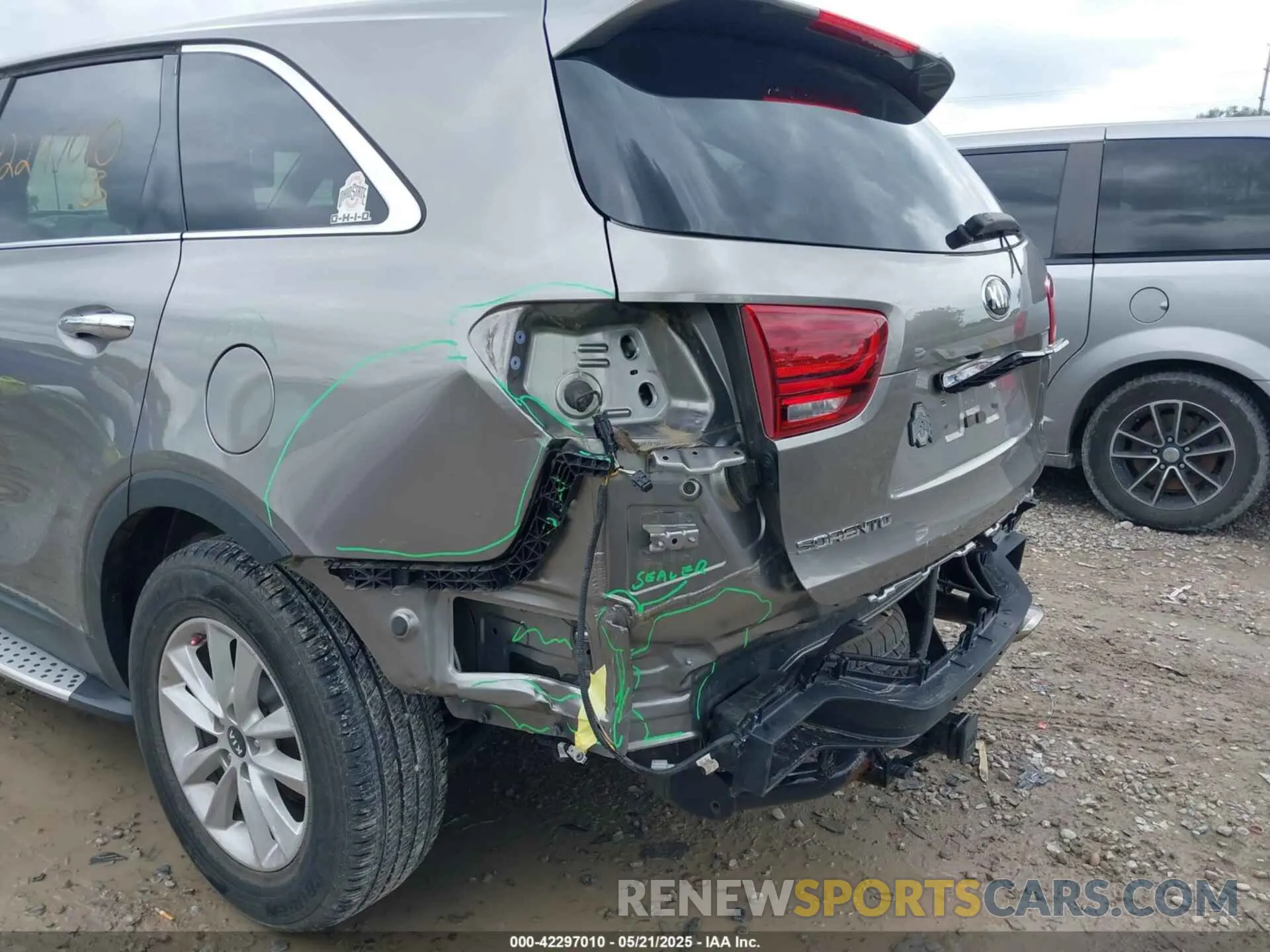 21 Фотография поврежденного автомобиля 5XYPG4A38KG533060 KIA SORENTO 2019