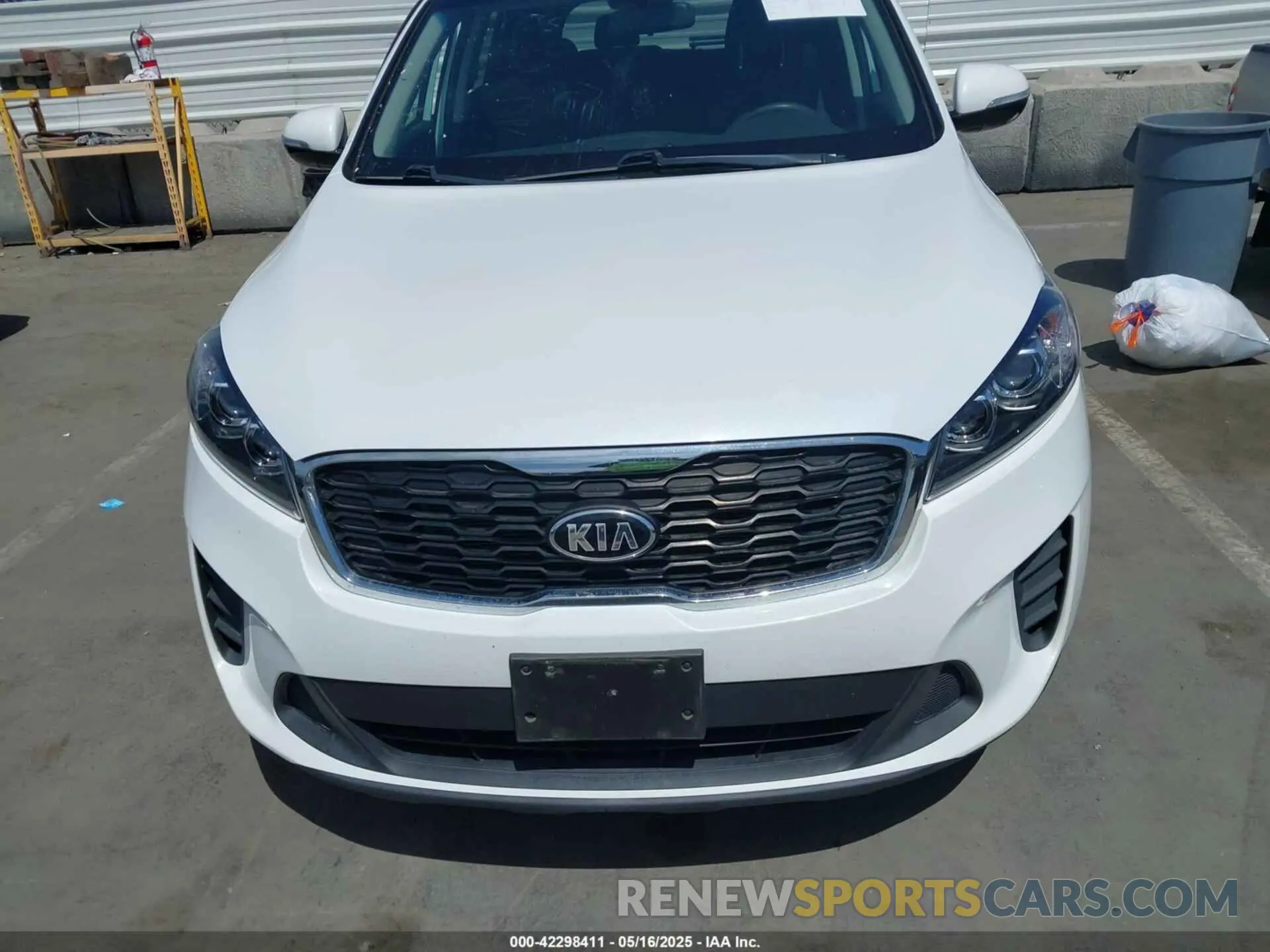 12 Фотография поврежденного автомобиля 5XYPG4A38KG550585 KIA SORENTO 2019