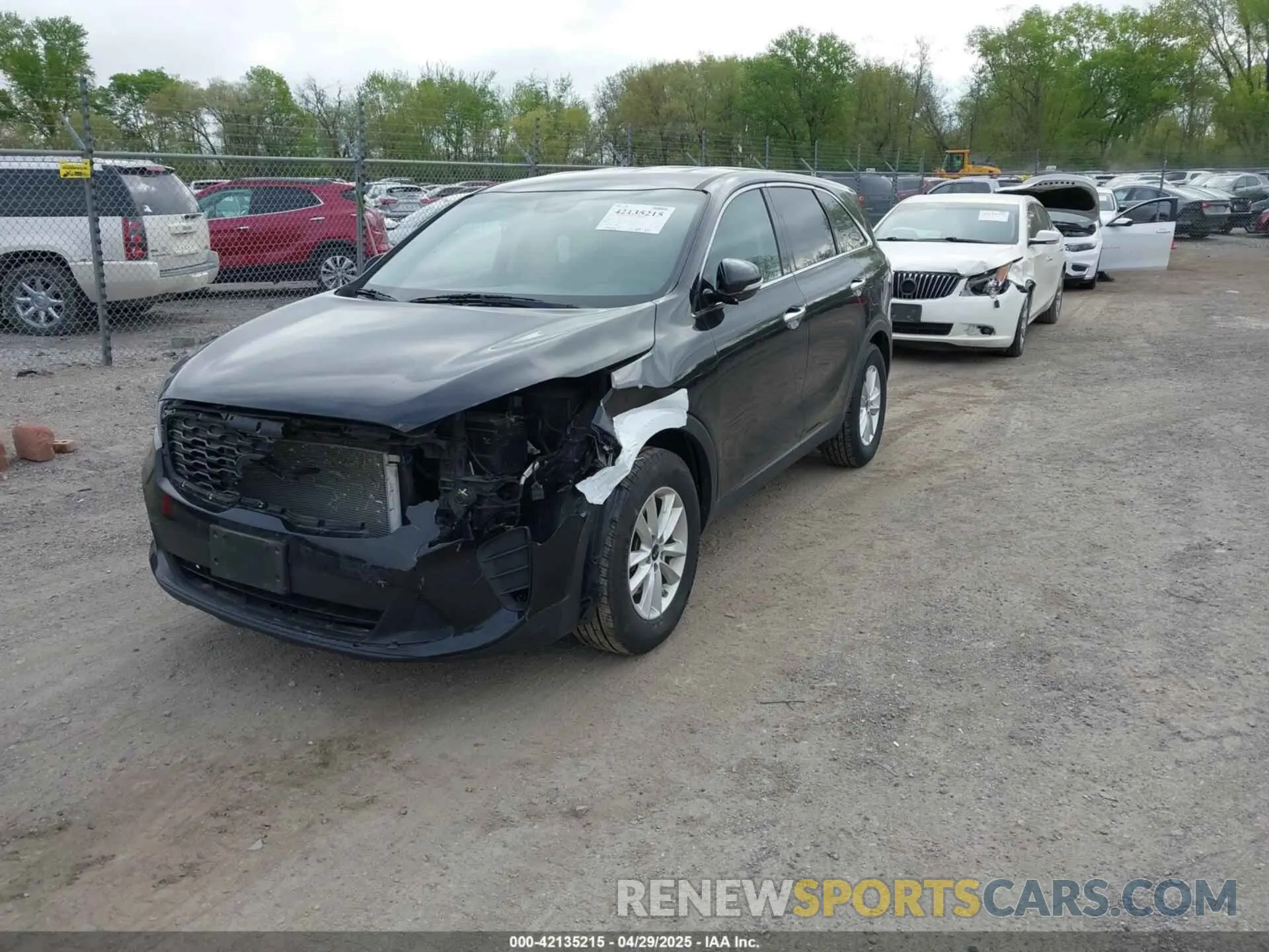 2 Photograph of a damaged car 5XYPG4A38KG576667 KIA SORENTO 2019