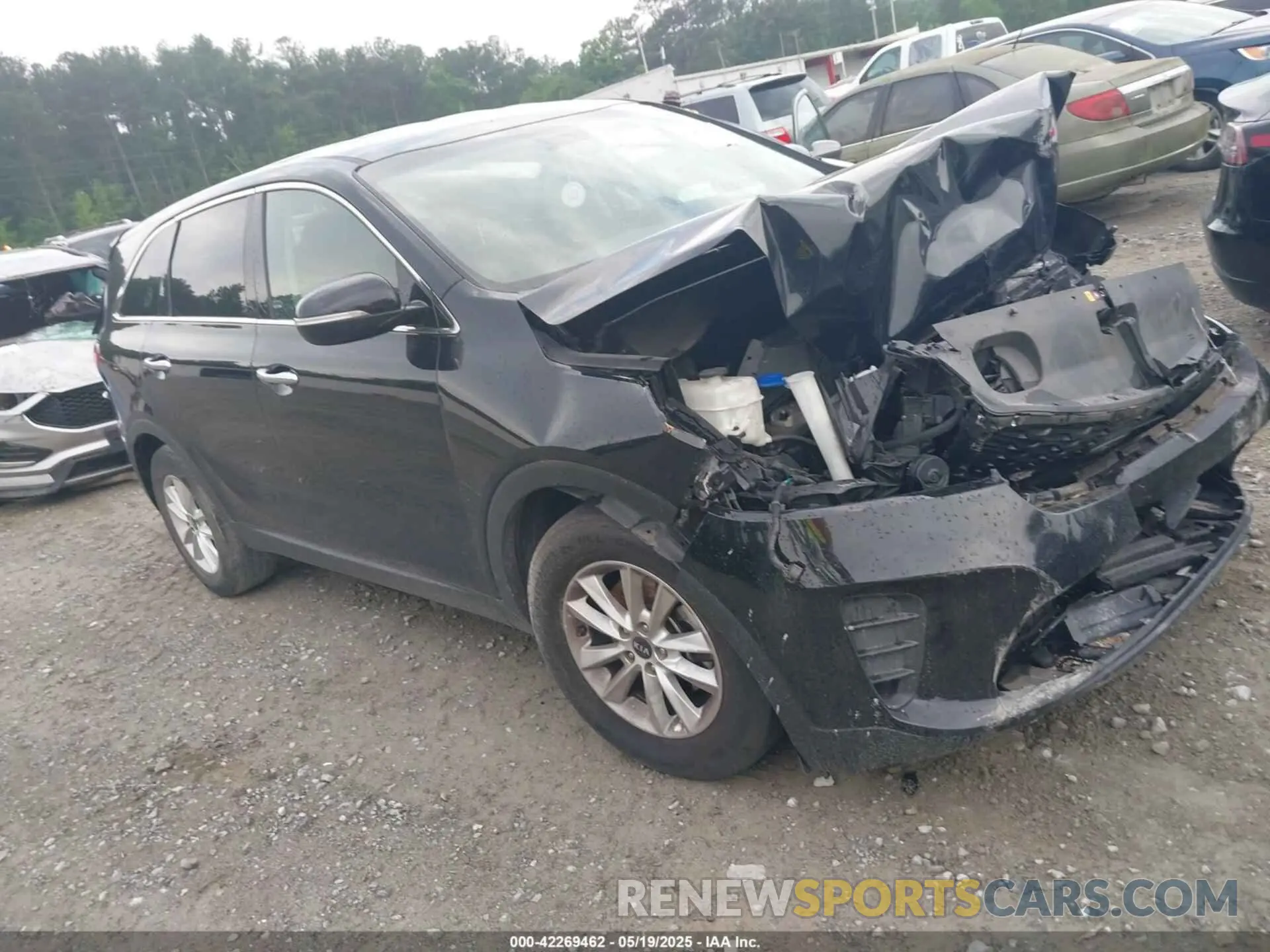 1 Photograph of a damaged car 5XYPG4A38KG581934 KIA SORENTO 2019