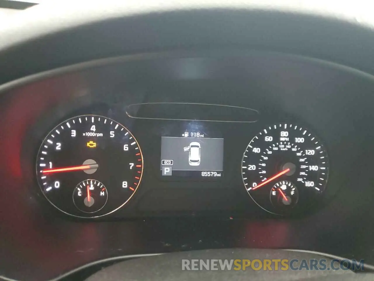 9 Photograph of a damaged car 5XYPG4A39KG518499 KIA SORENTO 2019