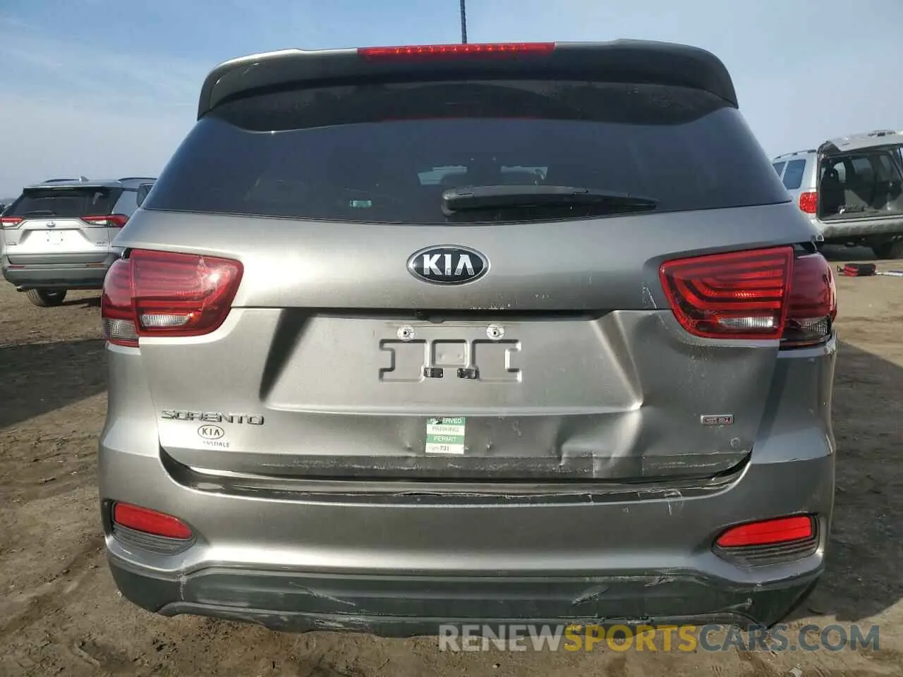 6 Photograph of a damaged car 5XYPG4A39KG520477 KIA SORENTO 2019