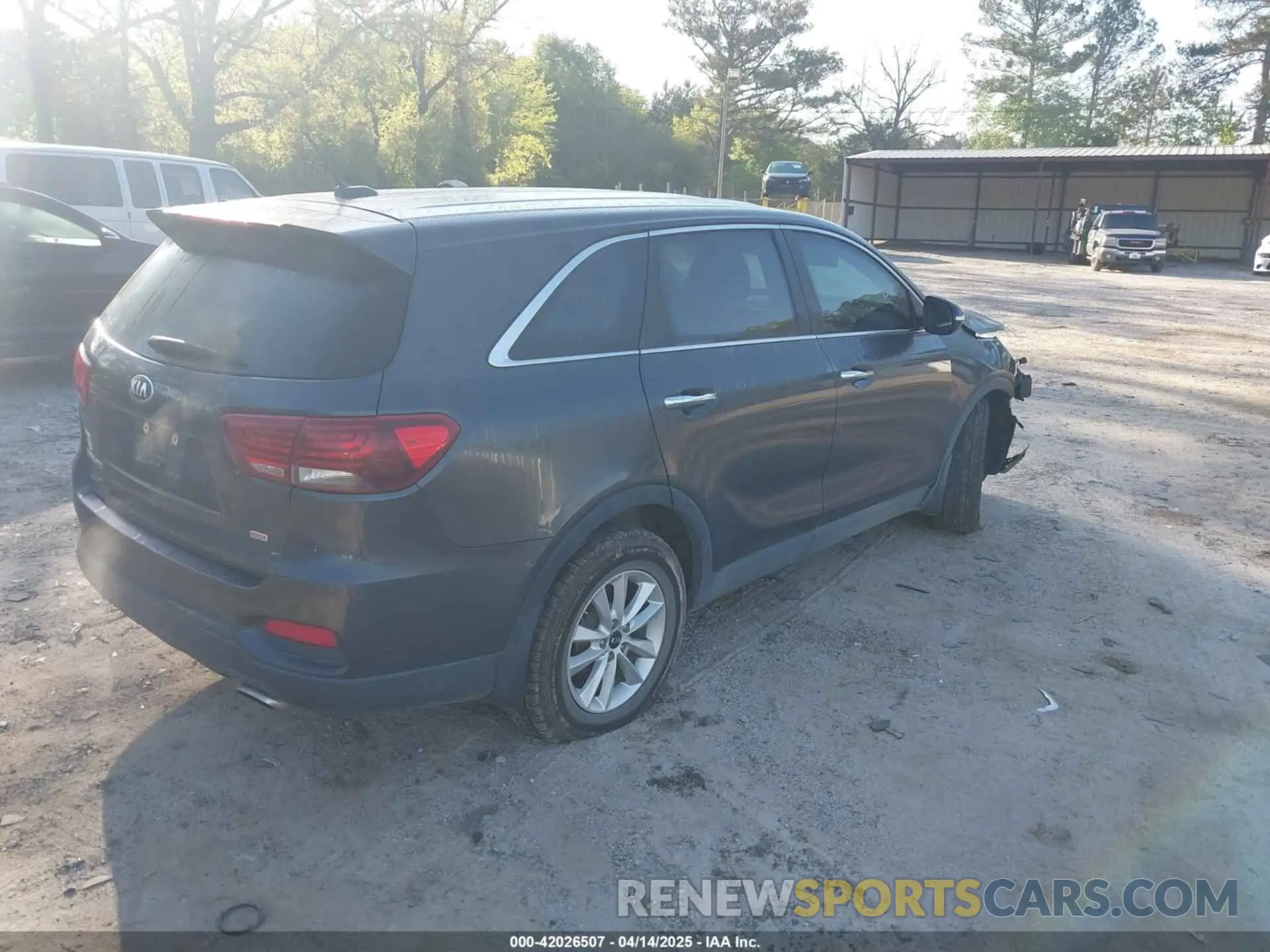 4 Фотография поврежденного автомобиля 5XYPG4A39KG523363 KIA SORENTO 2019