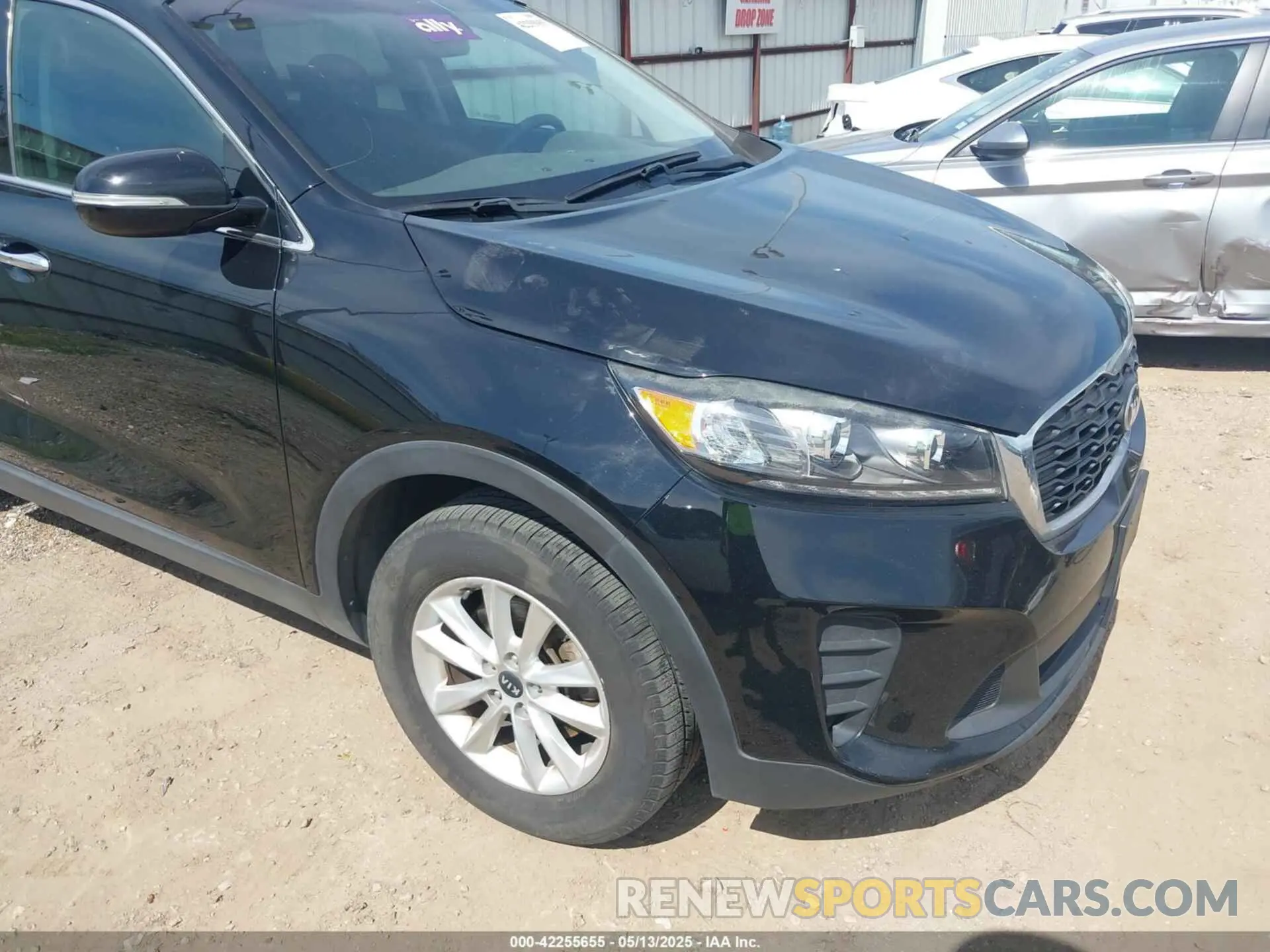 6 Photograph of a damaged car 5XYPG4A39KG534430 KIA SORENTO 2019