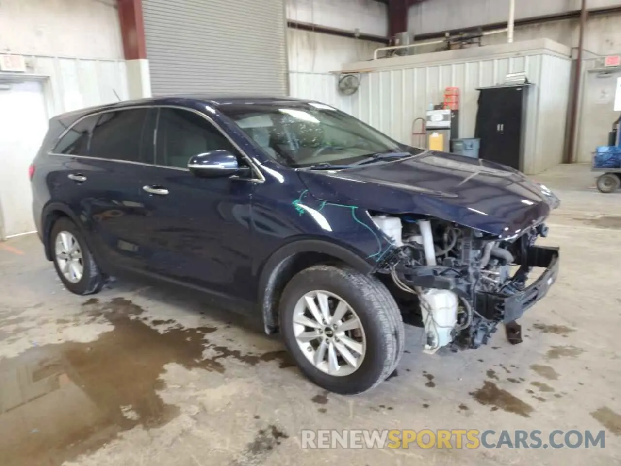 4 Photograph of a damaged car 5XYPG4A39KG537179 KIA SORENTO 2019