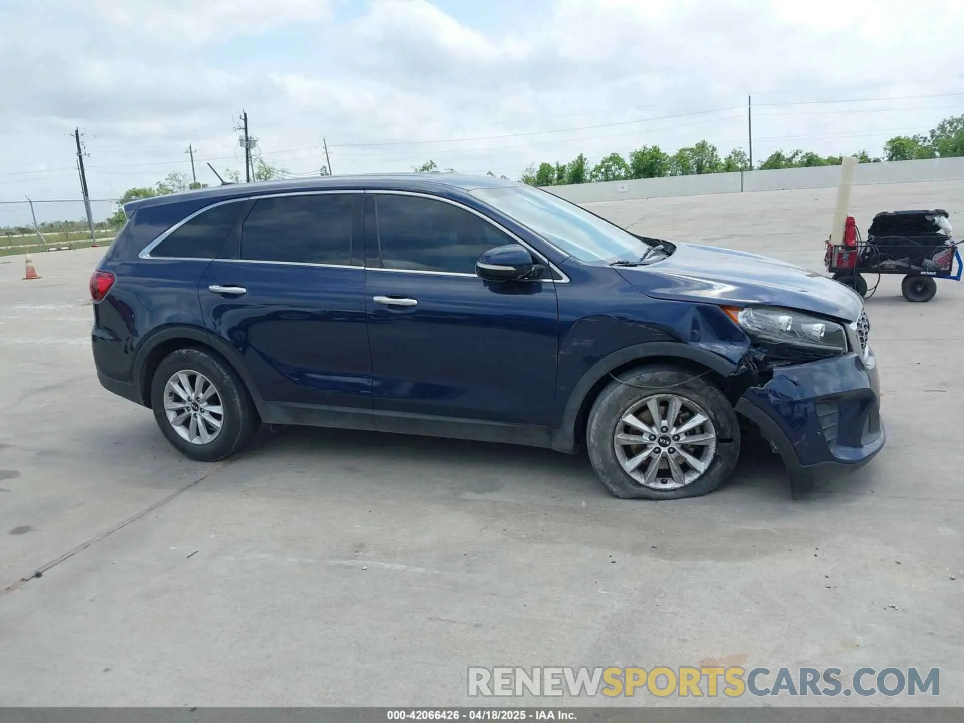 13 Фотография поврежденного автомобиля 5XYPG4A39KG541829 KIA SORENTO 2019