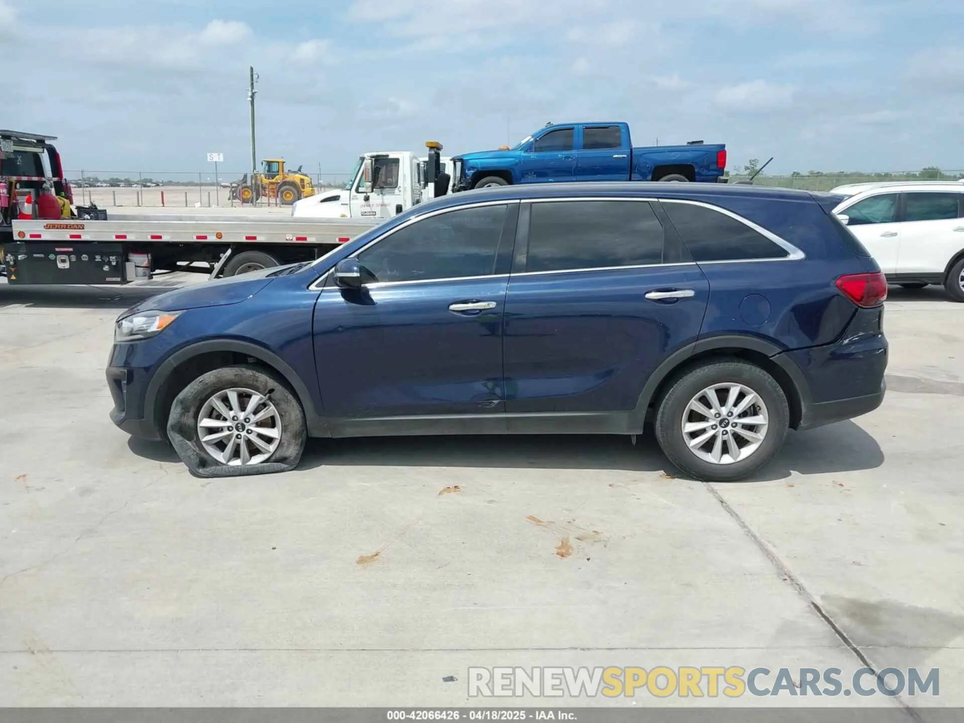 14 Фотография поврежденного автомобиля 5XYPG4A39KG541829 KIA SORENTO 2019