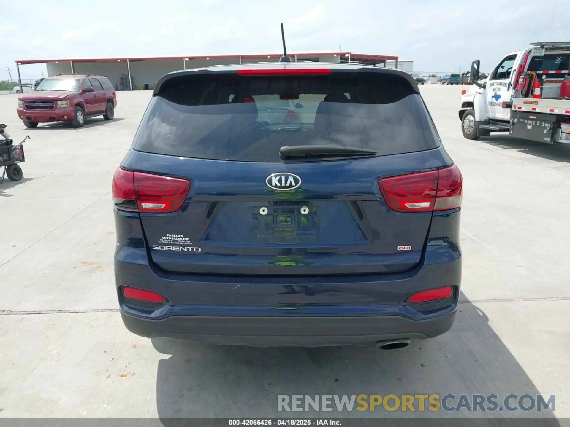 16 Фотография поврежденного автомобиля 5XYPG4A39KG541829 KIA SORENTO 2019