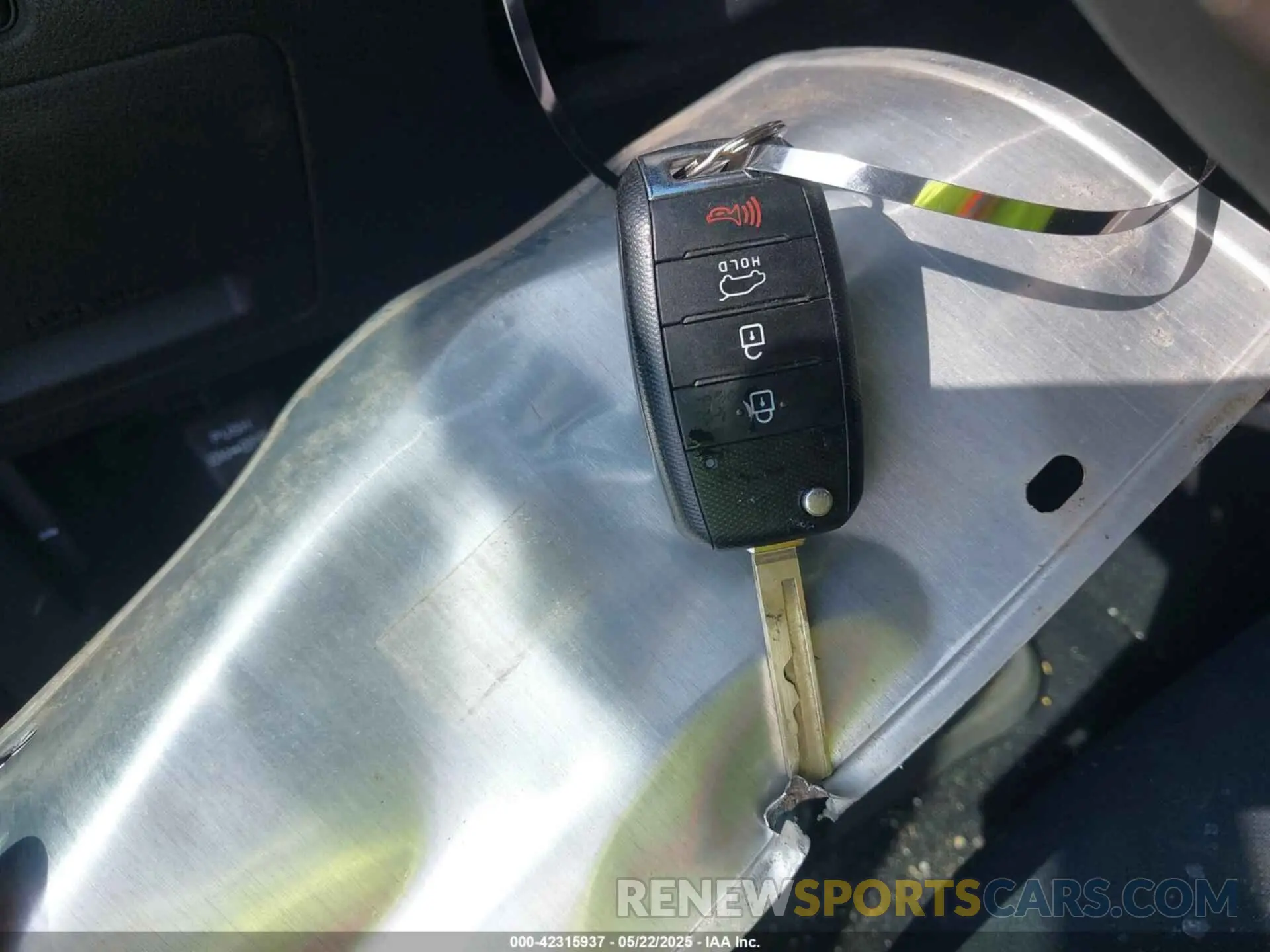 11 Фотография поврежденного автомобиля 5XYPG4A39KG577861 KIA SORENTO 2019