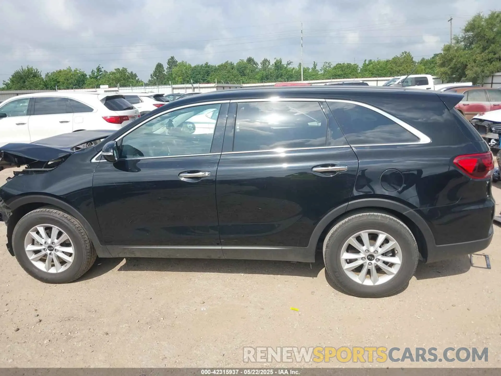 15 Фотография поврежденного автомобиля 5XYPG4A39KG577861 KIA SORENTO 2019