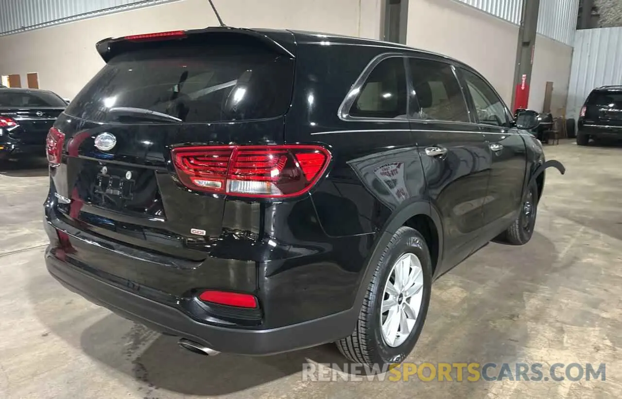4 Photograph of a damaged car 5XYPG4A3XKG567081 KIA SORENTO 2019
