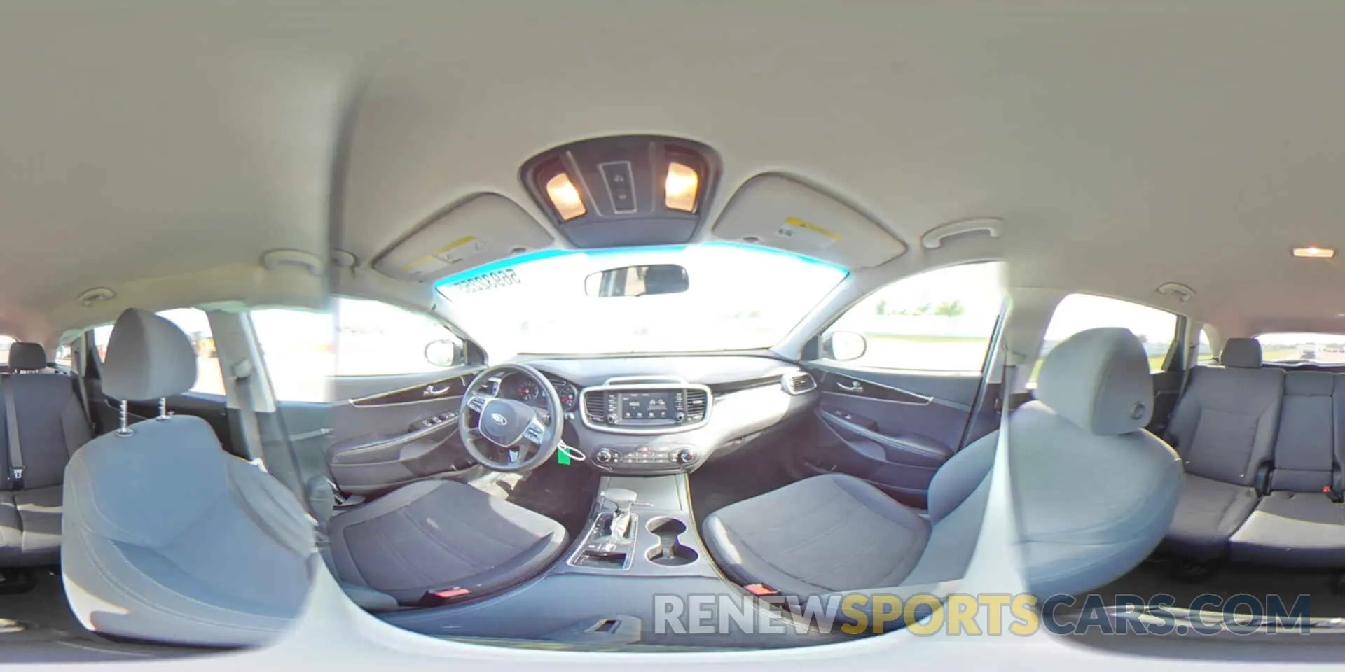 15 Photograph of a damaged car 5XYPG4A3XKG604677 KIA SORENTO 2019