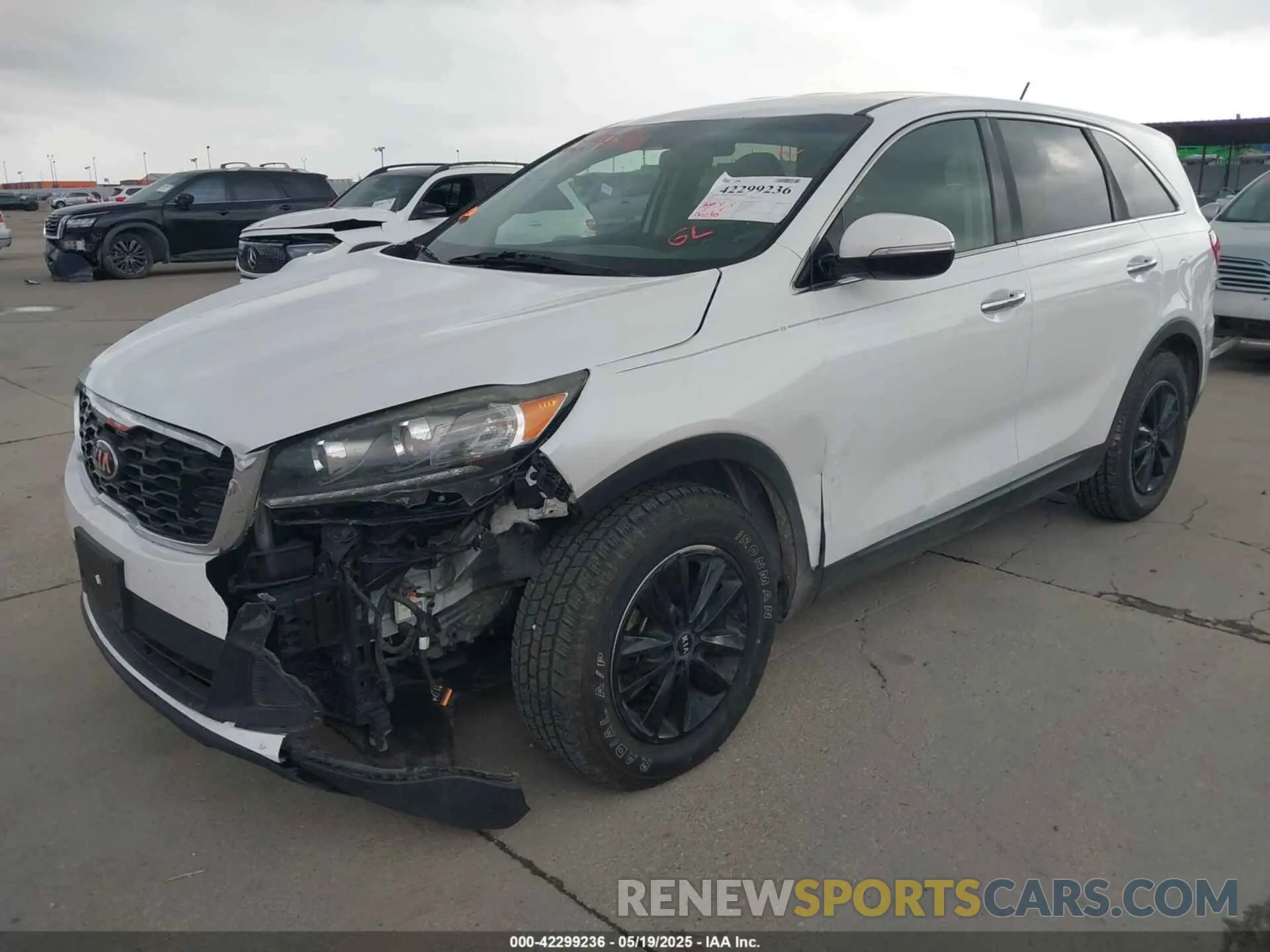 2 Photograph of a damaged car 5XYPG4A50KG573036 KIA SORENTO 2019