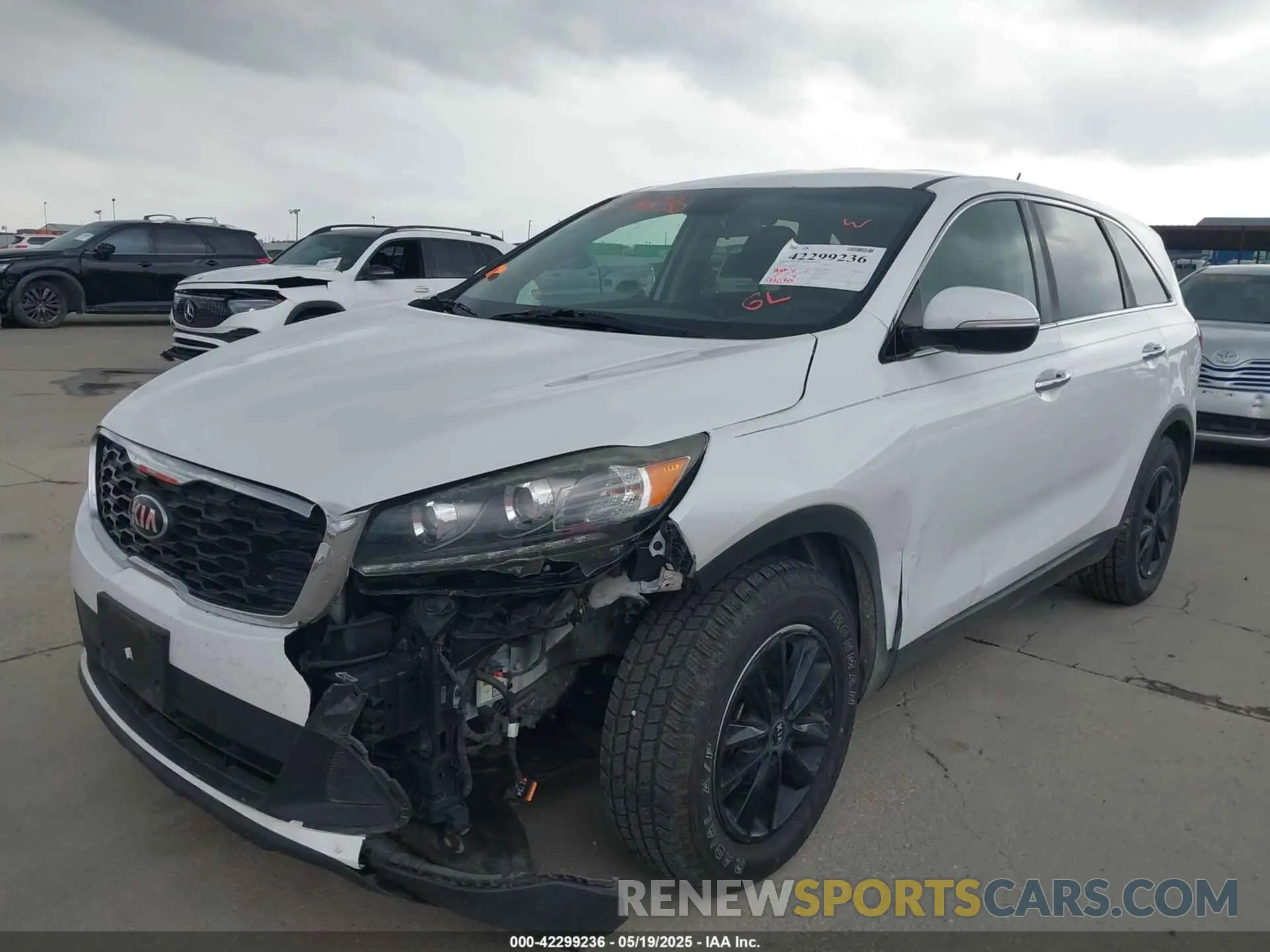 6 Photograph of a damaged car 5XYPG4A50KG573036 KIA SORENTO 2019