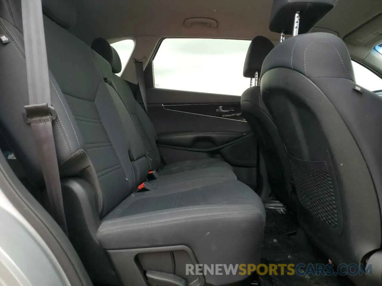 11 Фотография поврежденного автомобиля 5XYPG4A51KG573210 KIA SORENTO 2019