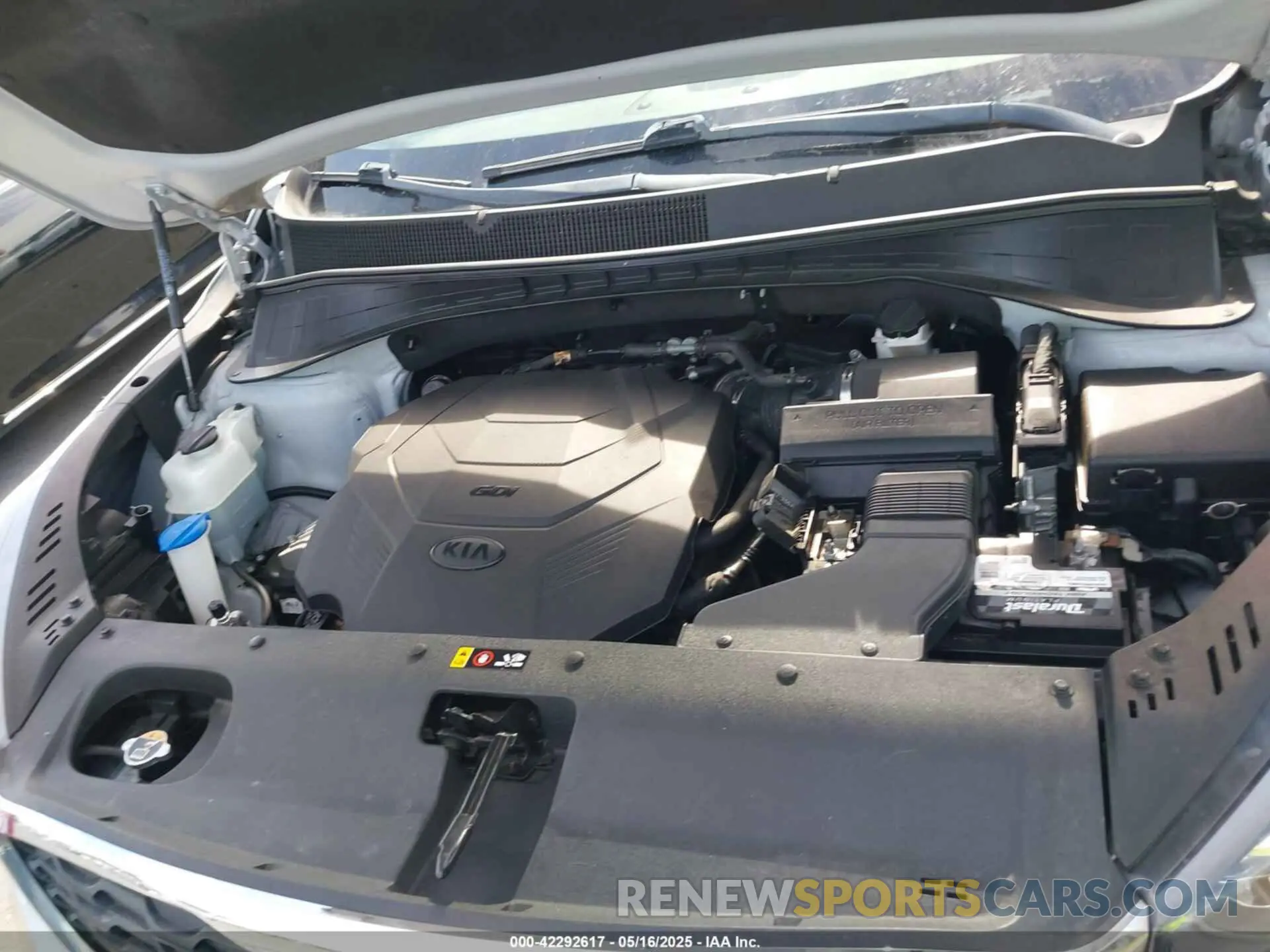 10 Photograph of a damaged car 5XYPG4A51KG594221 KIA SORENTO 2019