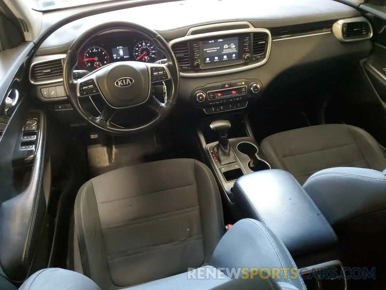 8 Фотография поврежденного автомобиля 5XYPG4A51KG600289 KIA SORENTO 2019