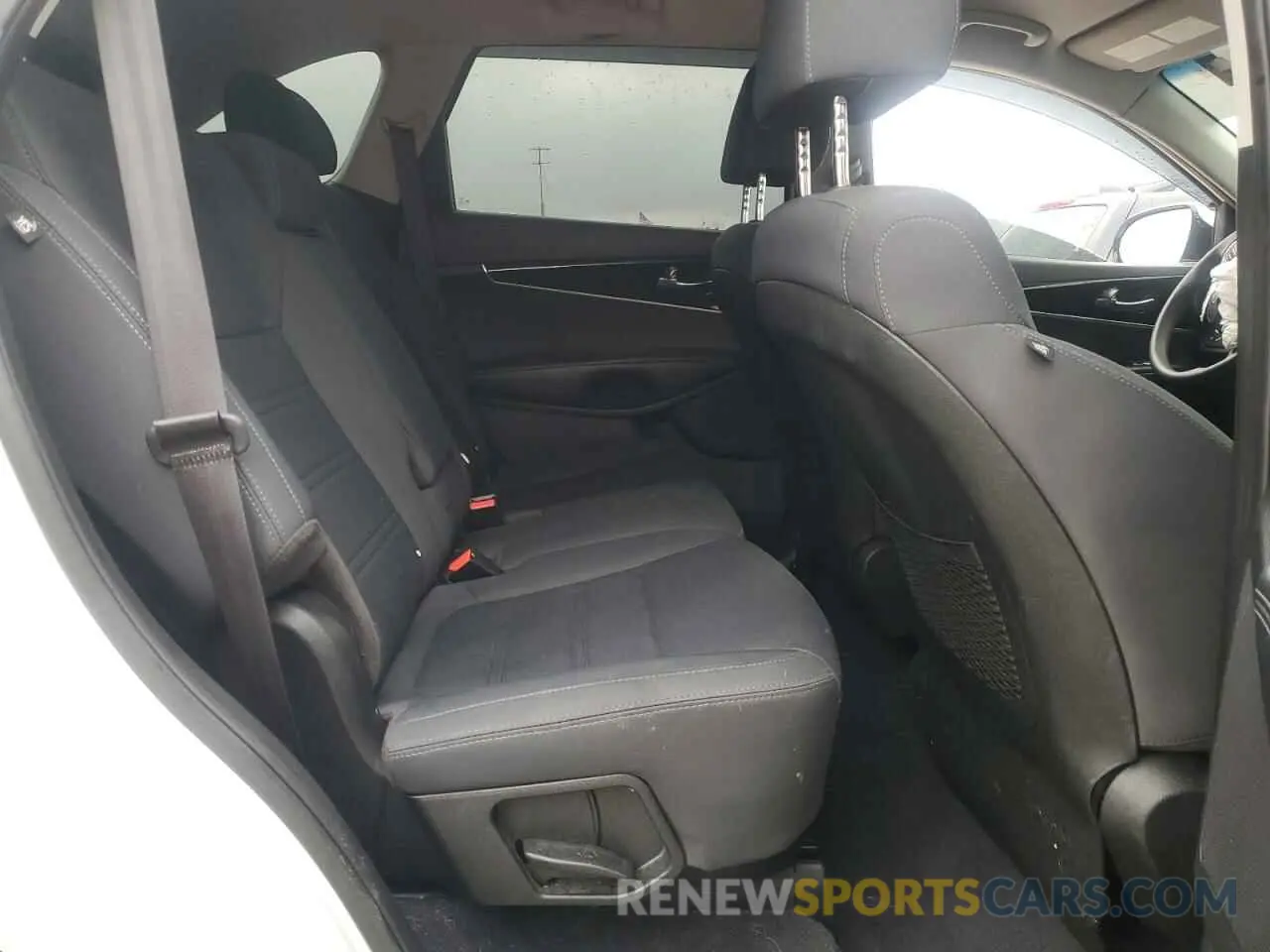 11 Фотография поврежденного автомобиля 5XYPG4A52KG494919 KIA SORENTO 2019