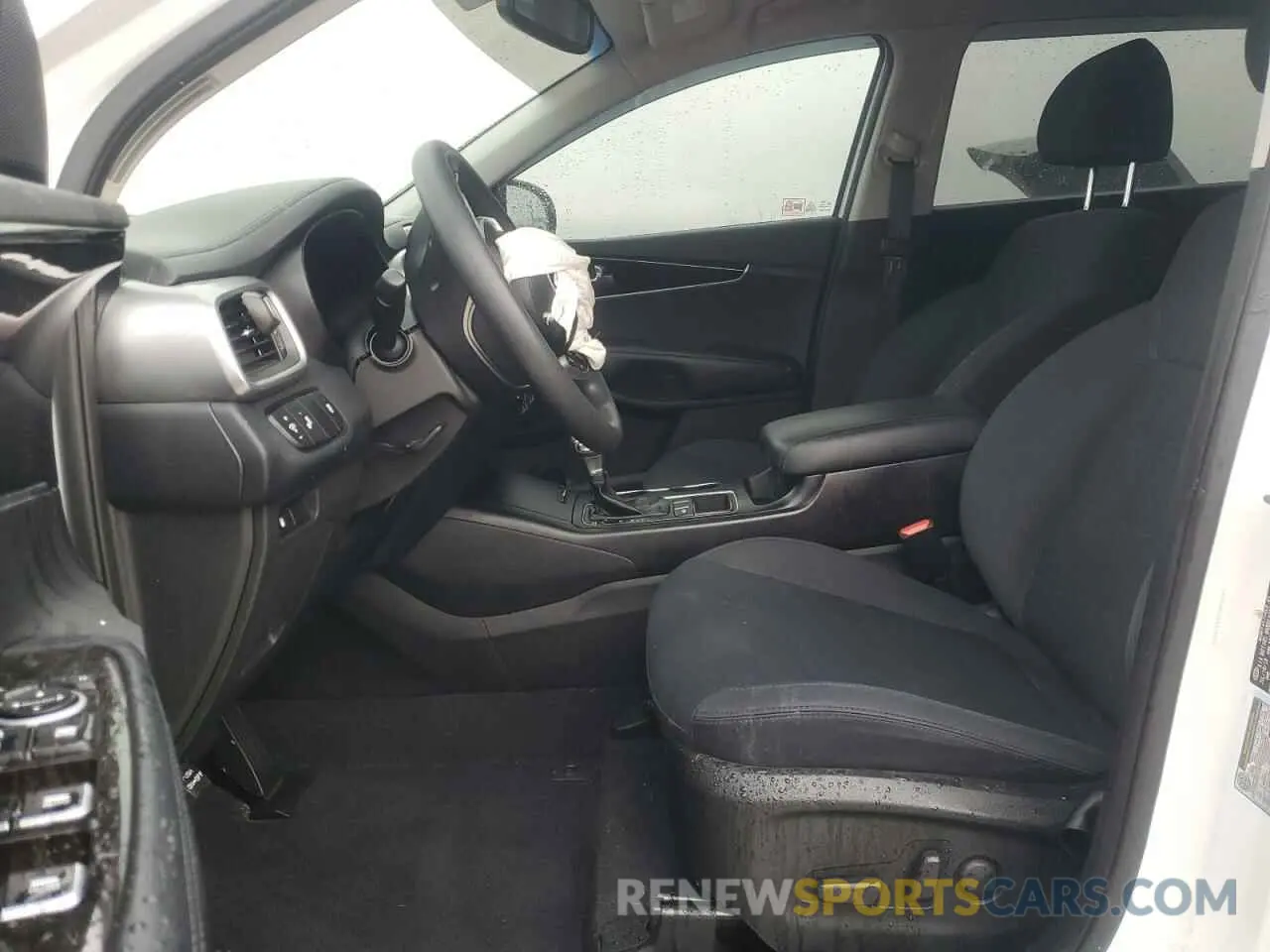 7 Фотография поврежденного автомобиля 5XYPG4A52KG494919 KIA SORENTO 2019
