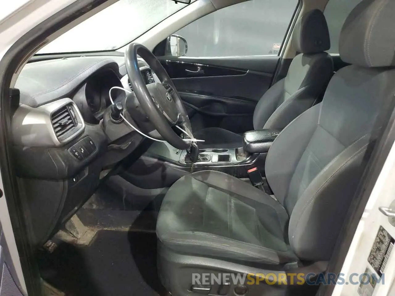 7 Фотография поврежденного автомобиля 5XYPG4A54KG509565 KIA SORENTO 2019