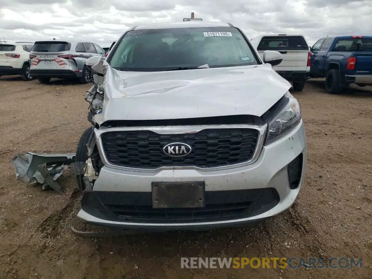 5 Photograph of a damaged car 5XYPG4A55KG490721 KIA SORENTO 2019