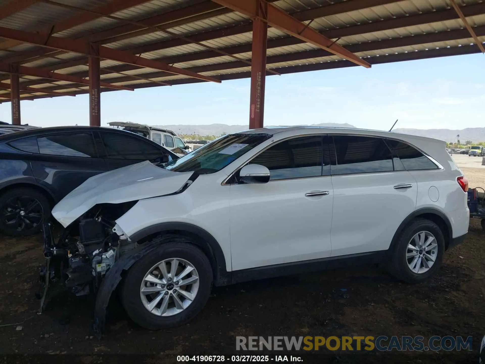 14 Фотография поврежденного автомобиля 5XYPG4A55KG558127 KIA SORENTO 2019