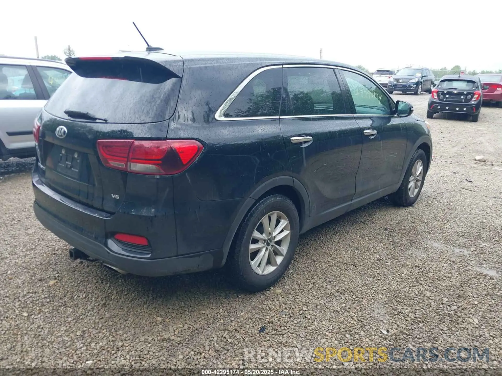 4 Фотография поврежденного автомобиля 5XYPG4A58KG487814 KIA SORENTO 2019