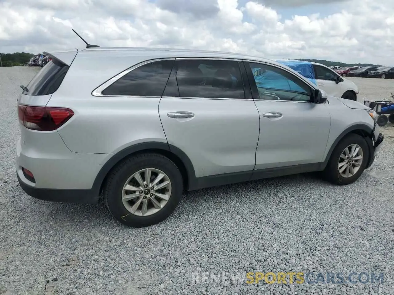 3 Photograph of a damaged car 5XYPG4A59KG576937 KIA SORENTO 2019