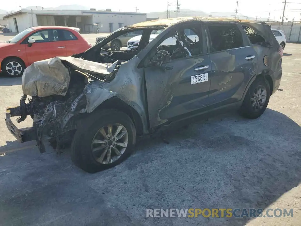 1 Фотография поврежденного автомобиля 5XYPG4A5XKG490455 KIA SORENTO 2019