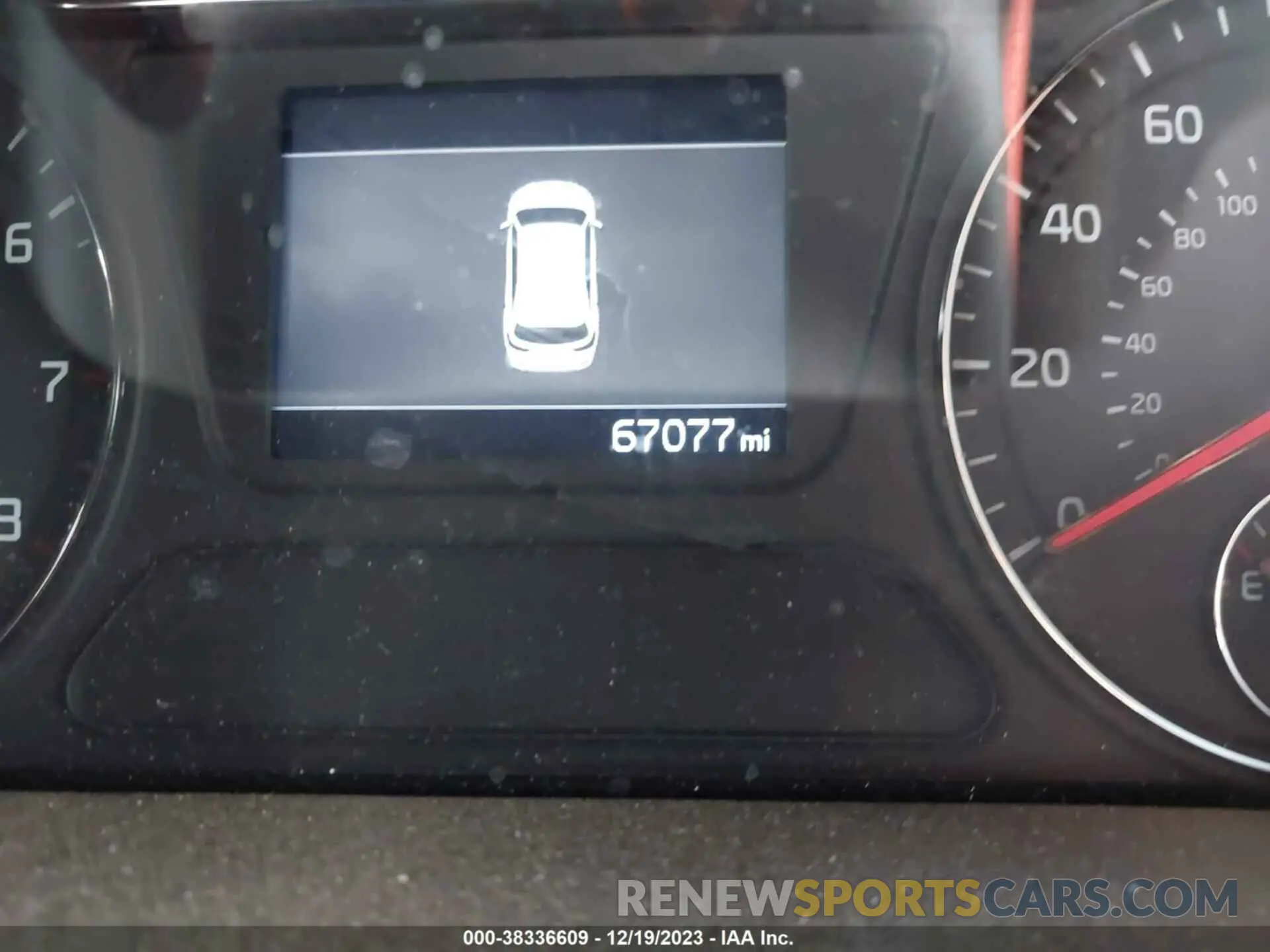 14 Photograph of a damaged car 5XYPG4A5XKG570869 KIA SORENTO 2019