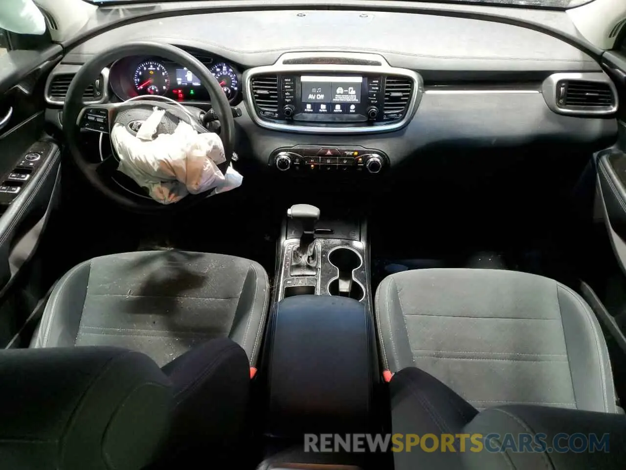 8 Photograph of a damaged car 5XYPGDA30KG514809 KIA SORENTO 2019