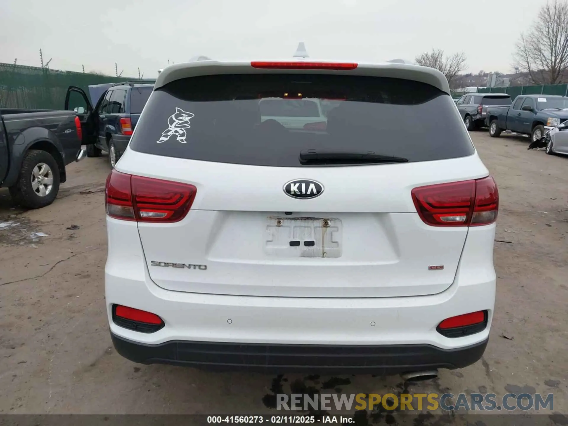 17 Фотография поврежденного автомобиля 5XYPGDA30KG548829 KIA SORENTO 2019