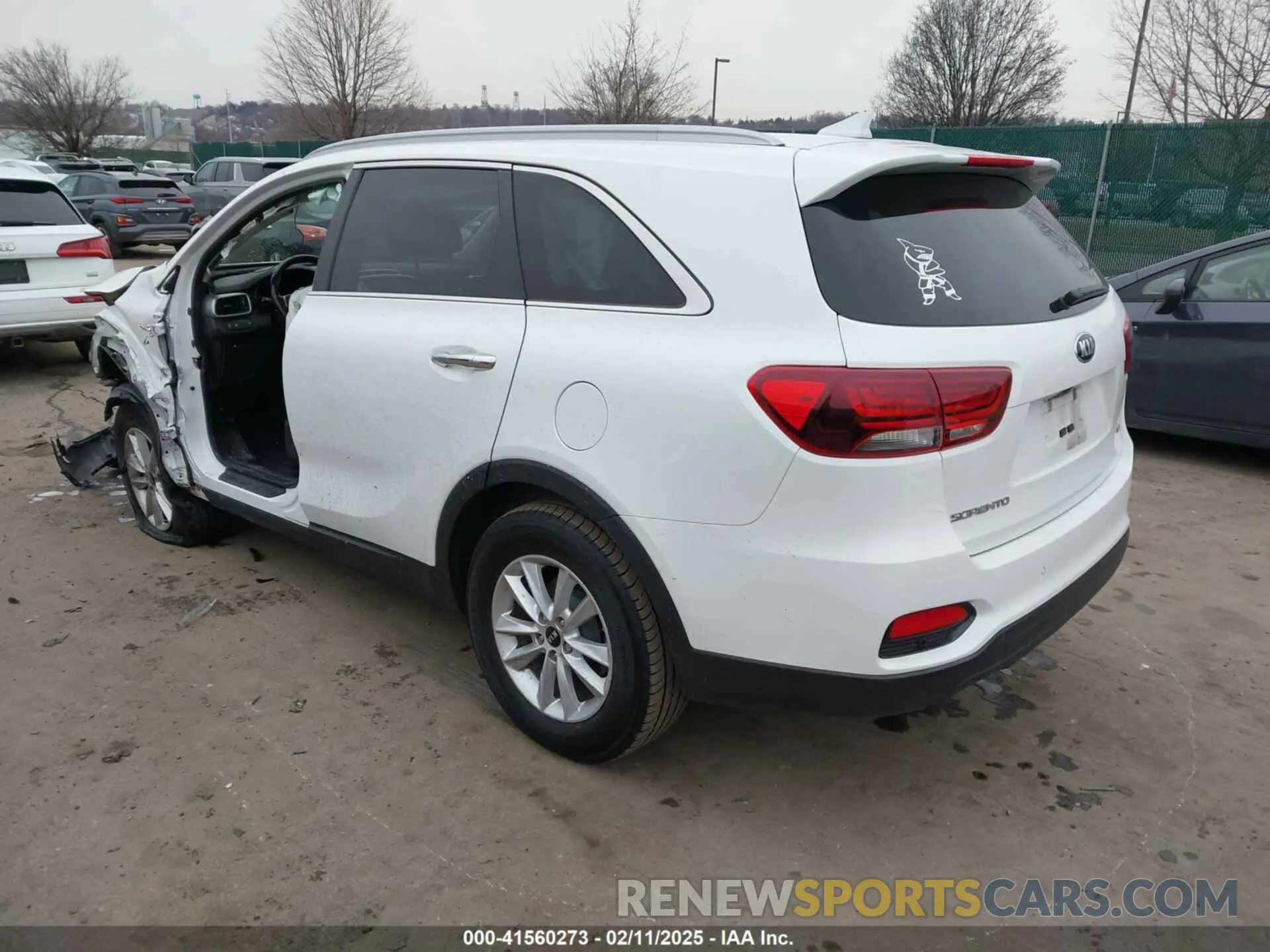 3 Фотография поврежденного автомобиля 5XYPGDA30KG548829 KIA SORENTO 2019