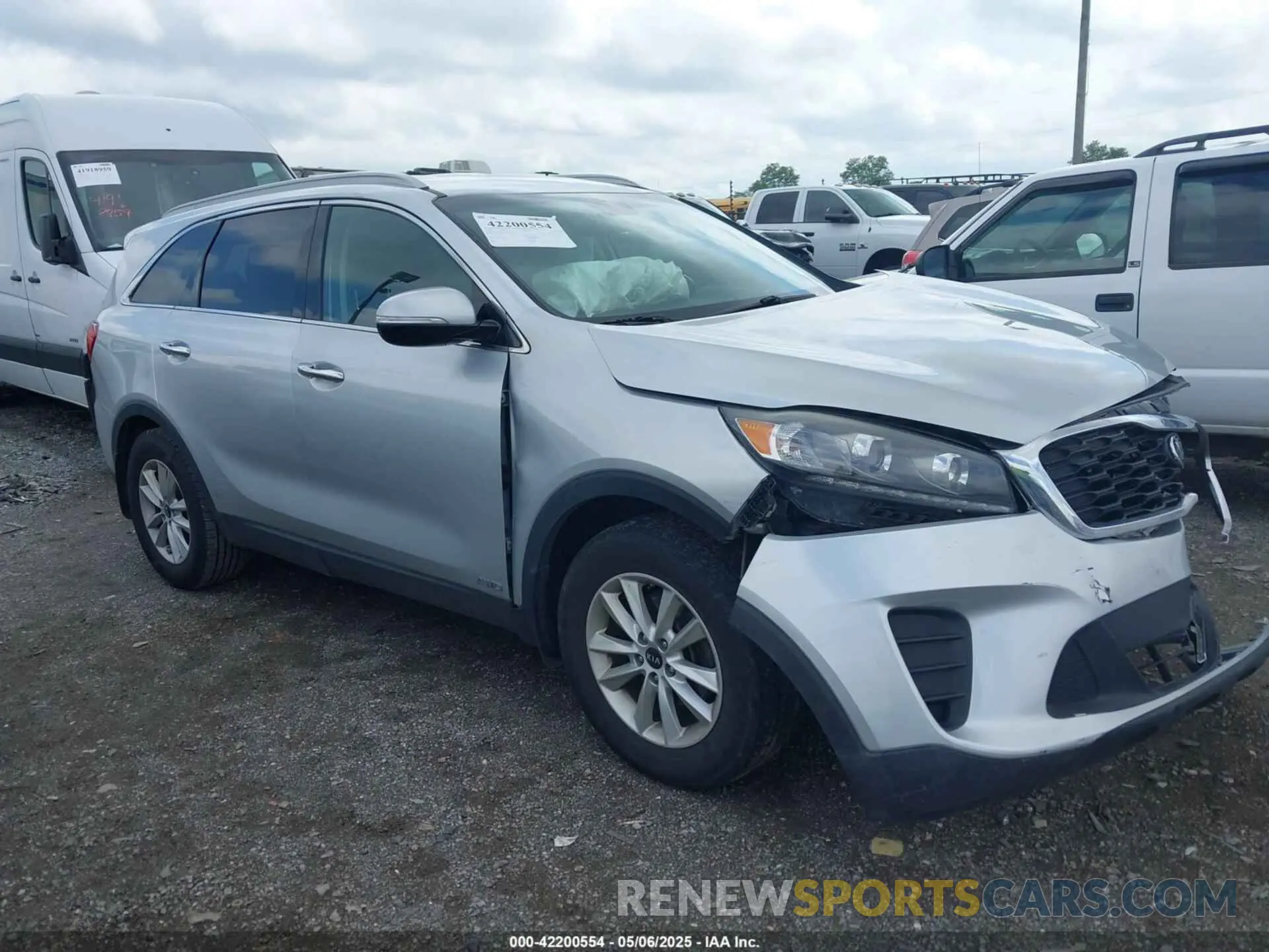1 Photograph of a damaged car 5XYPGDA31KG435326 KIA SORENTO 2019