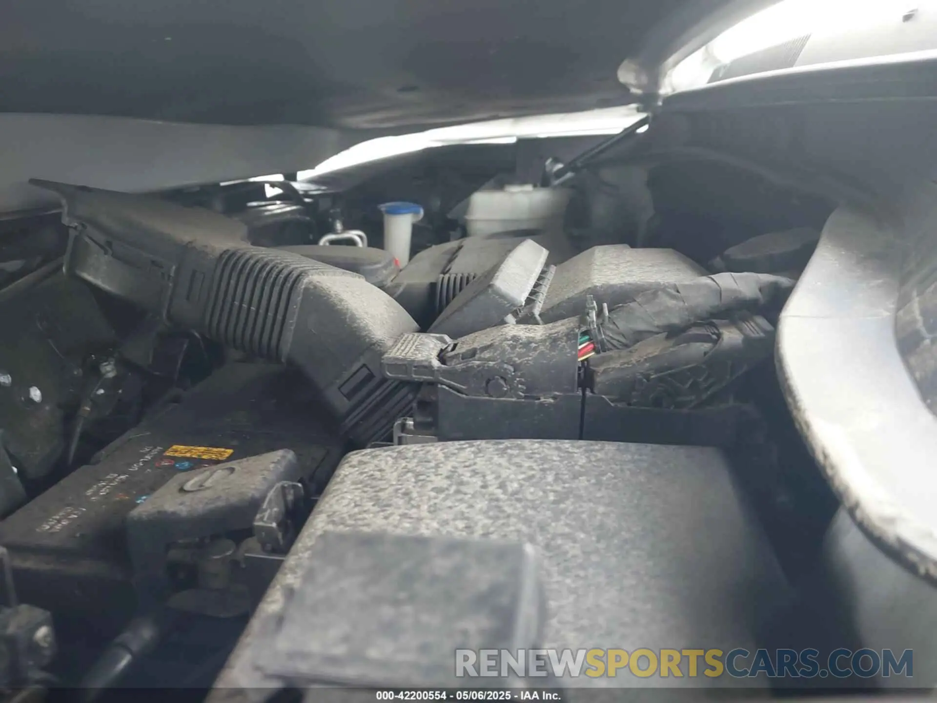 10 Photograph of a damaged car 5XYPGDA31KG435326 KIA SORENTO 2019