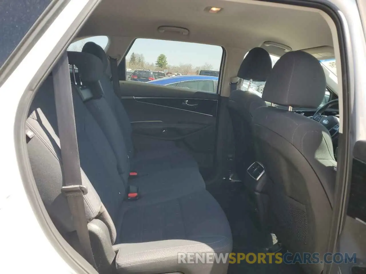 11 Фотография поврежденного автомобиля 5XYPGDA32KG439451 KIA SORENTO 2019