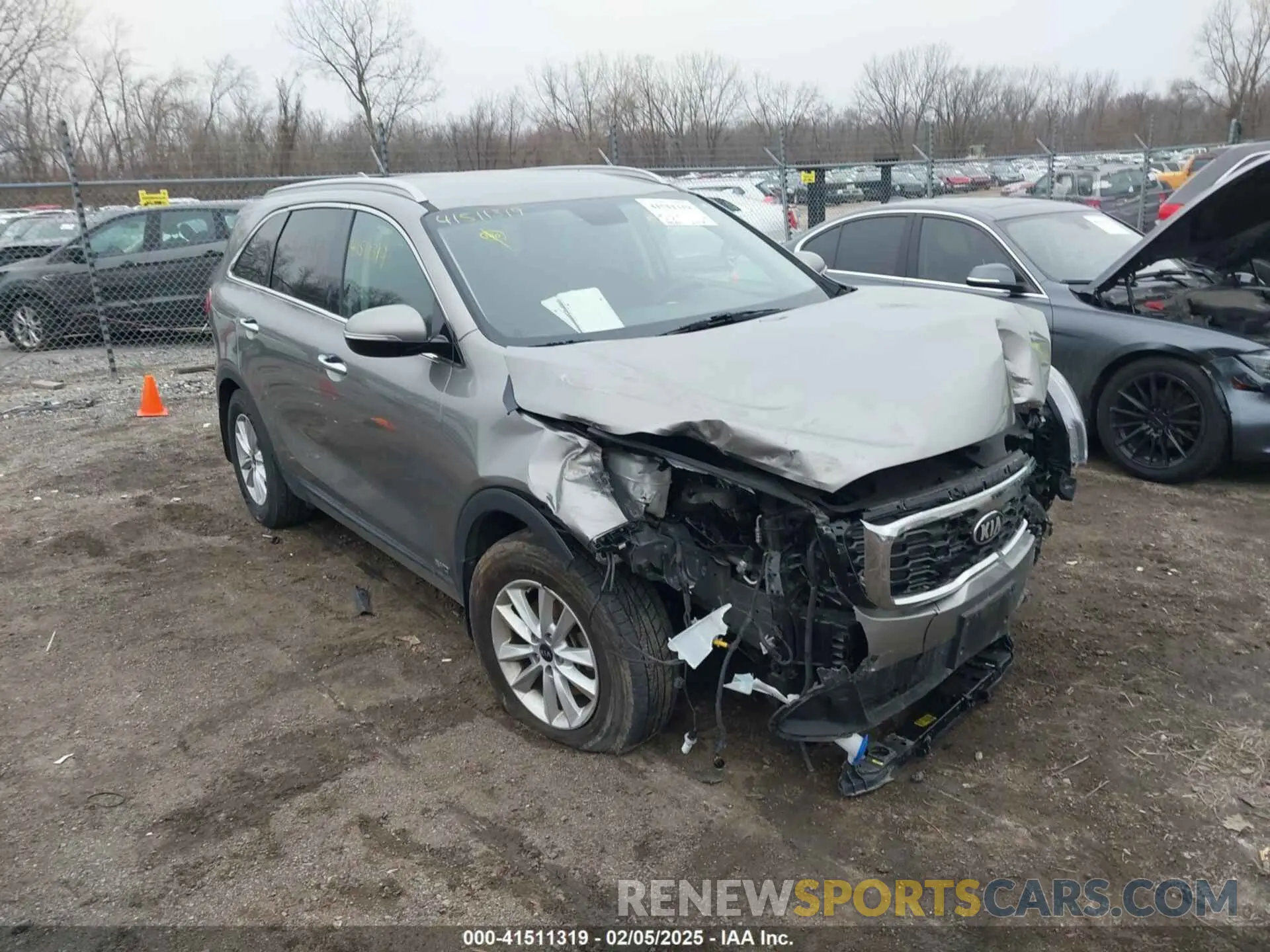 1 Photograph of a damaged car 5XYPGDA33KG508972 KIA SORENTO 2019