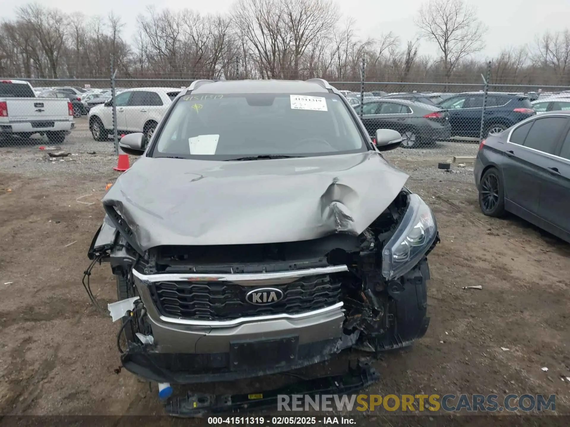 12 Photograph of a damaged car 5XYPGDA33KG508972 KIA SORENTO 2019
