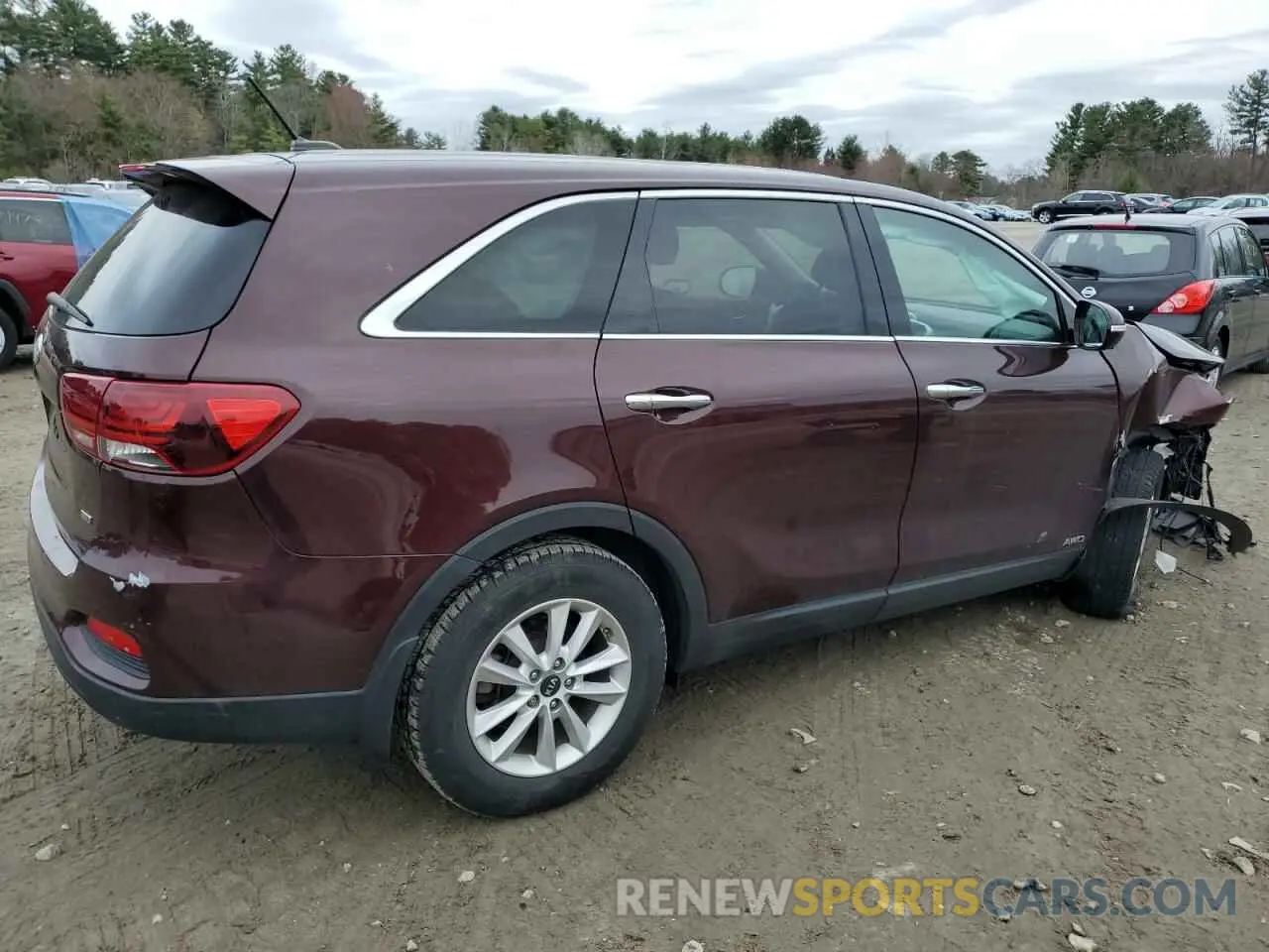 3 Photograph of a damaged car 5XYPGDA34KG473486 KIA SORENTO 2019
