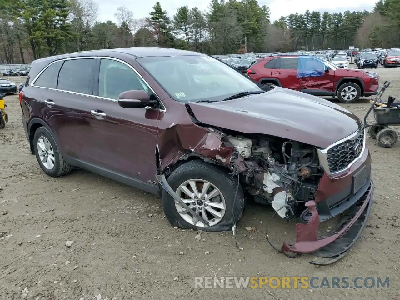 4 Photograph of a damaged car 5XYPGDA34KG473486 KIA SORENTO 2019